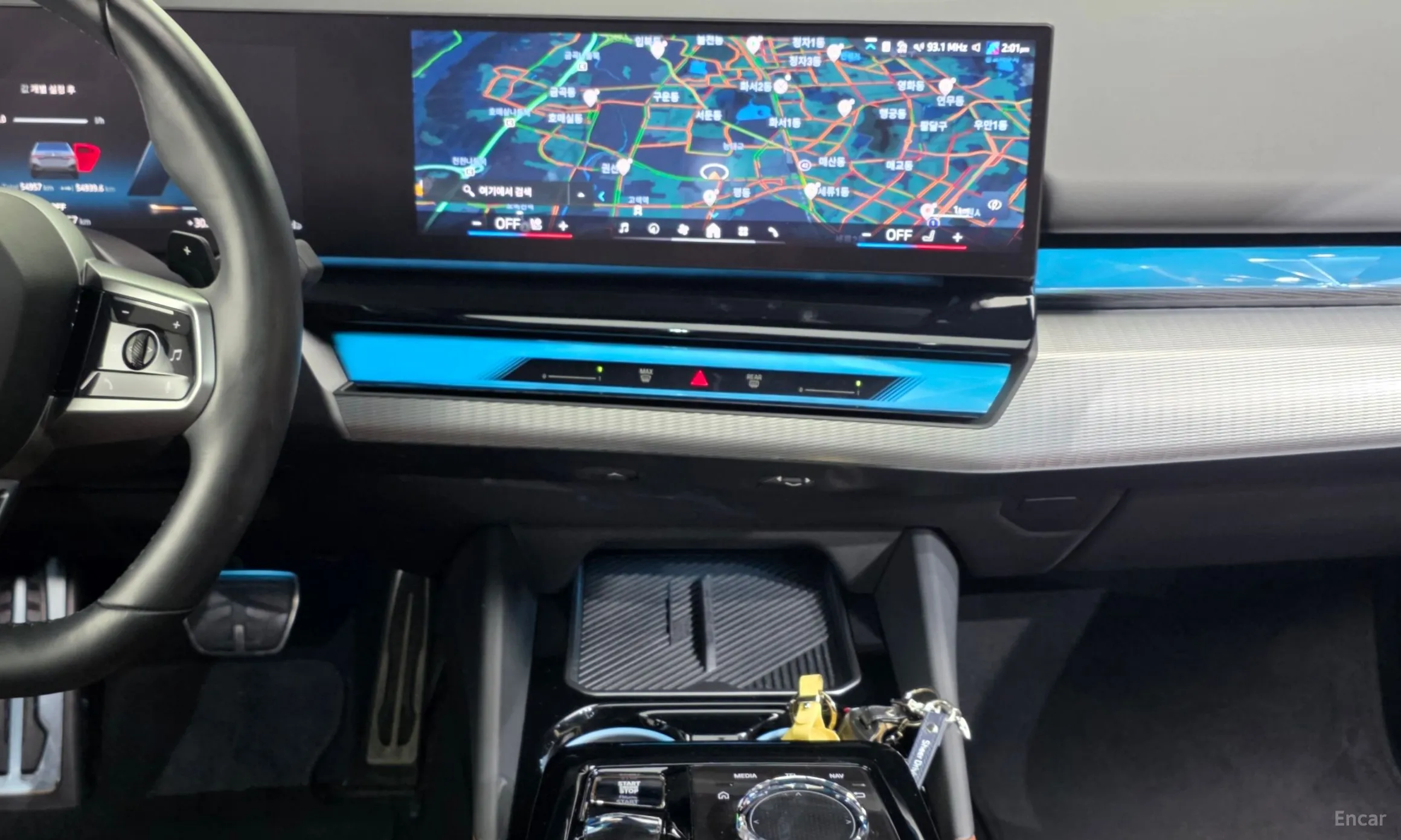 BMW 5 Series (G60) превью 14