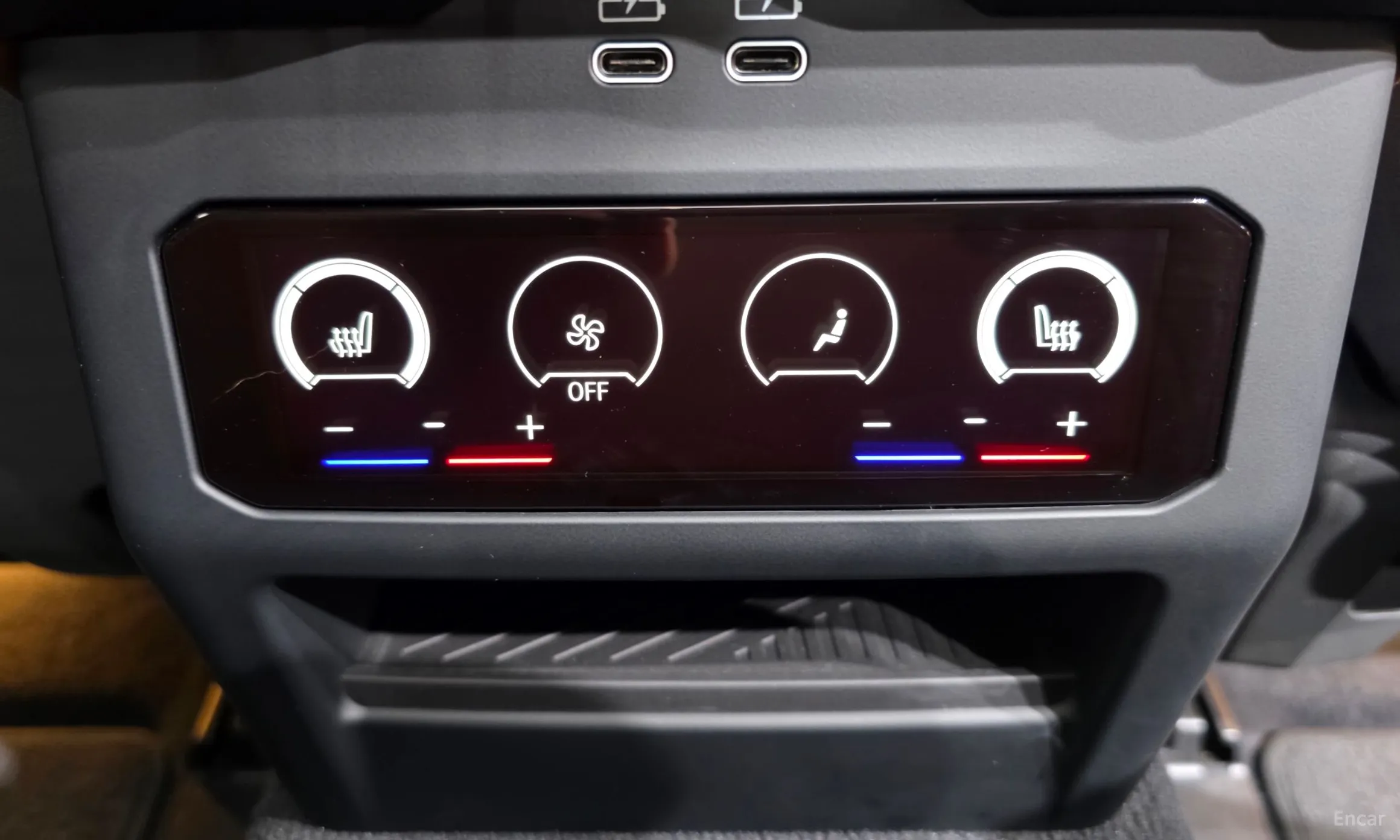 BMW 5 Series (G60) превью 19