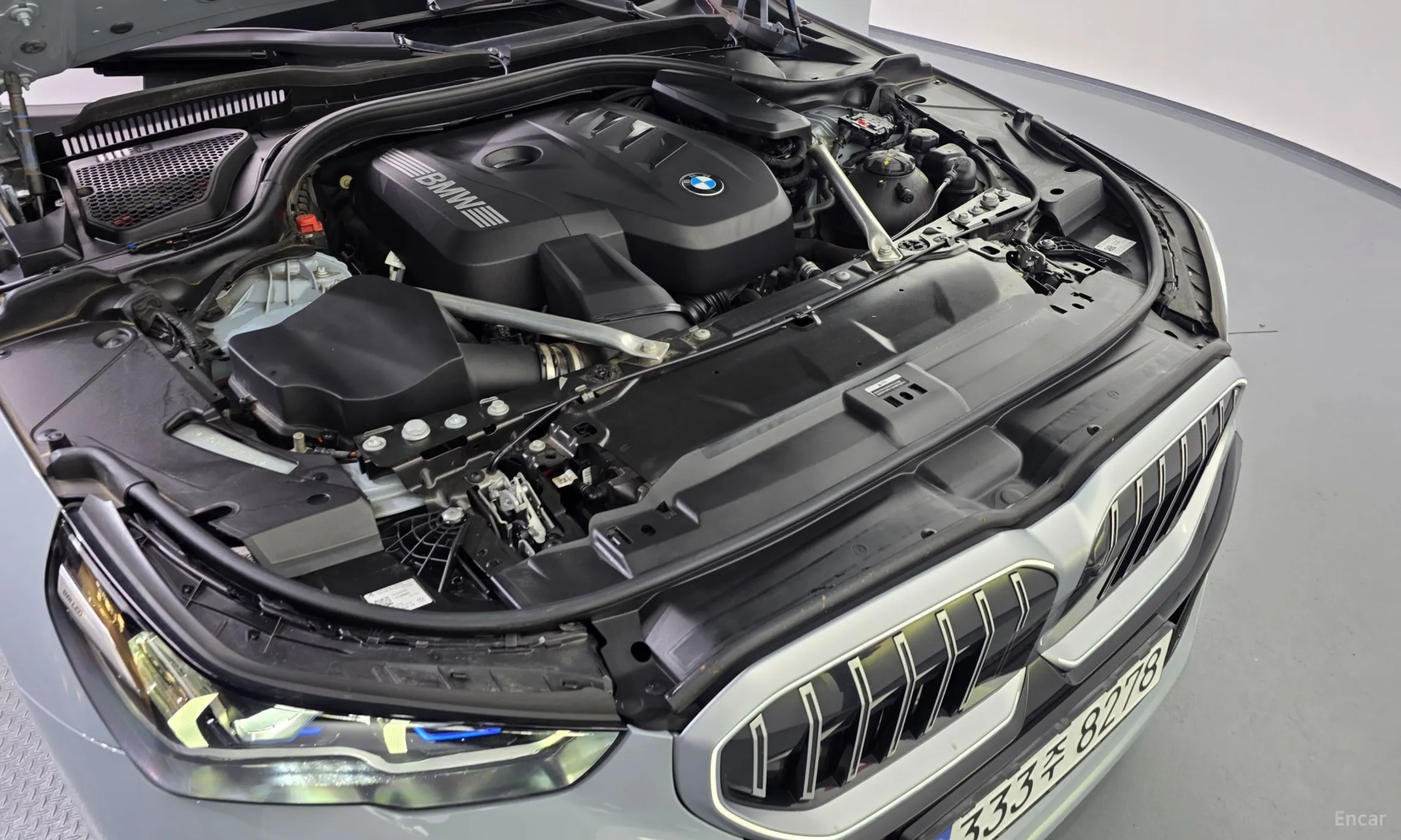 BMW 5 Series (G60) превью 6