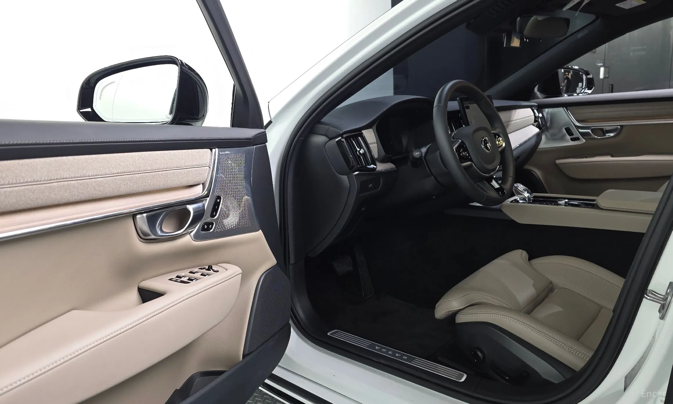 Volvo S90 превью 10