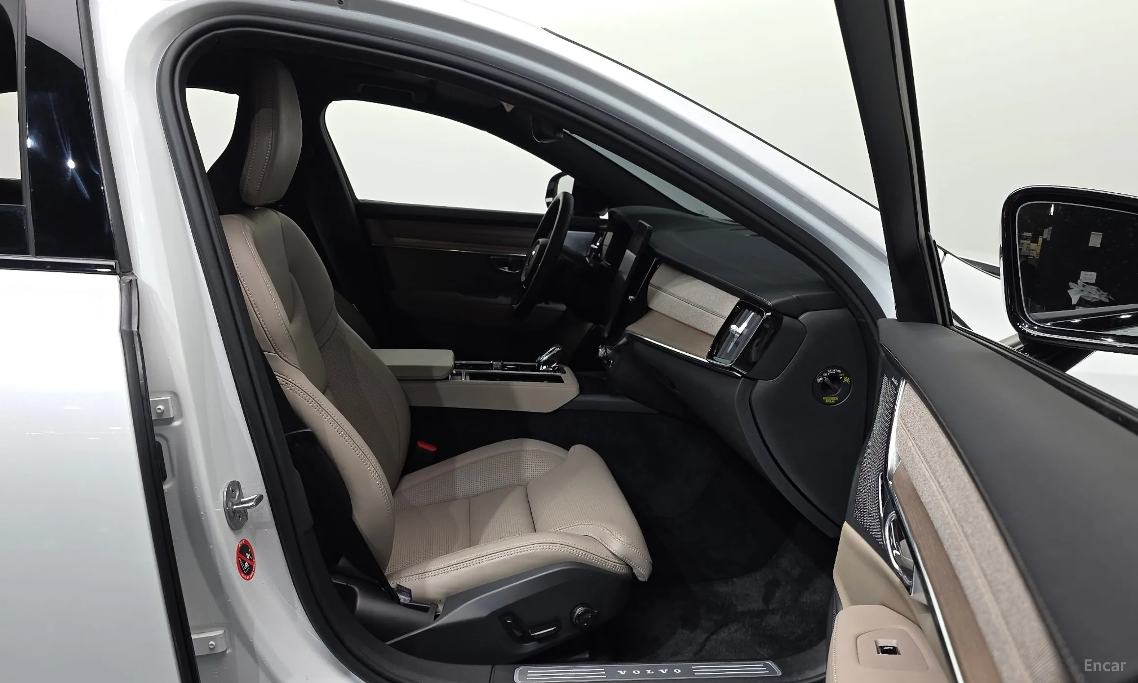 Volvo S90 превью 11