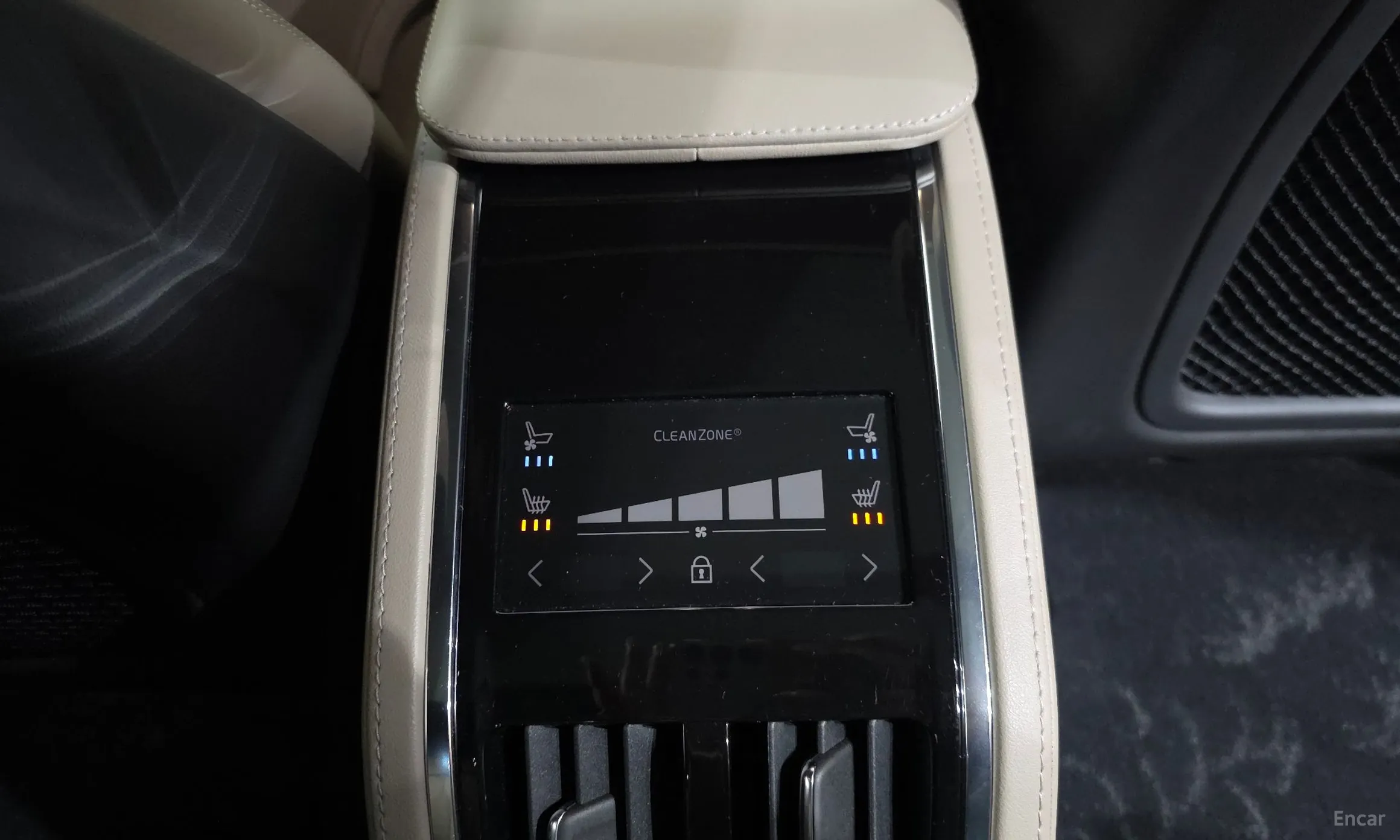 Volvo S90 превью 17
