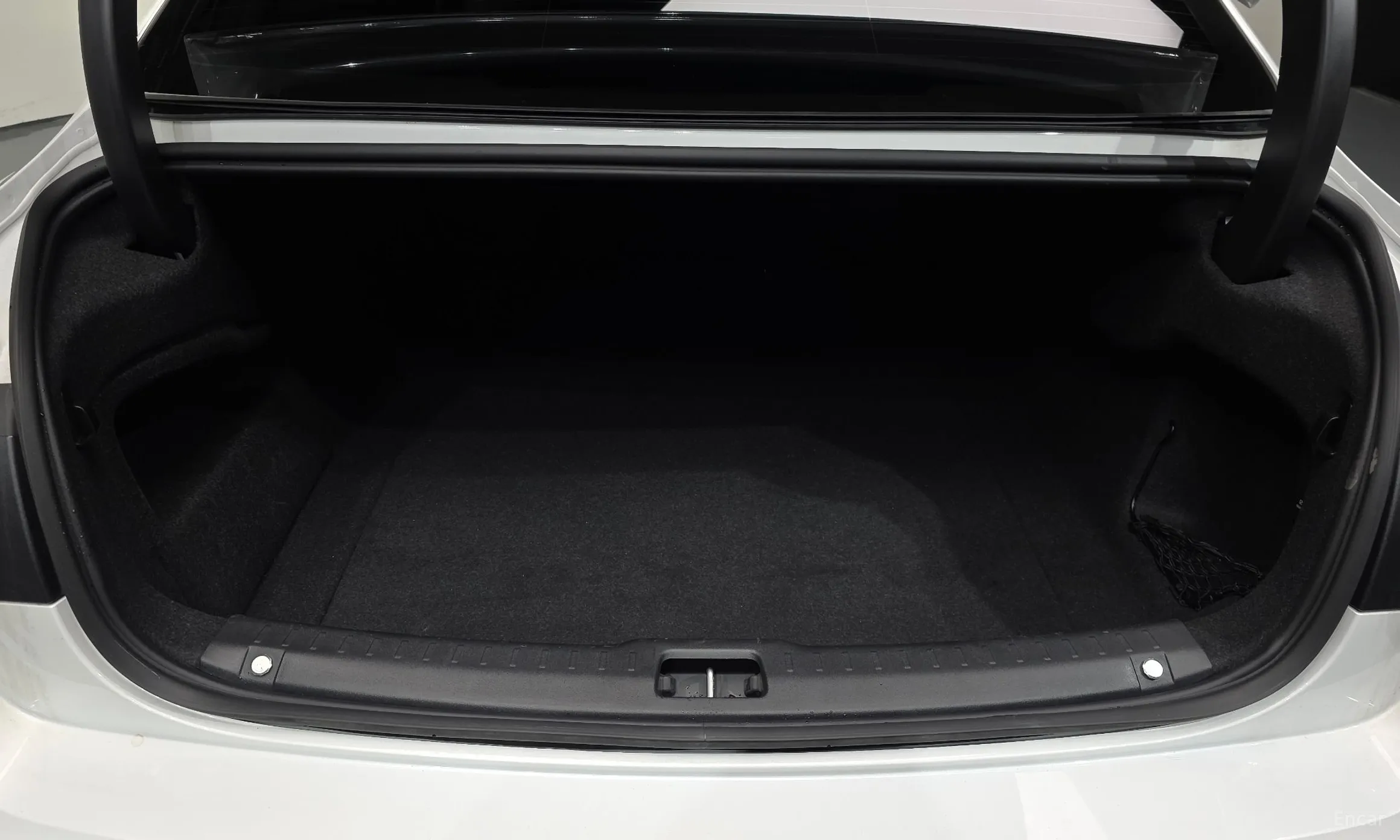 Volvo S90 превью 20