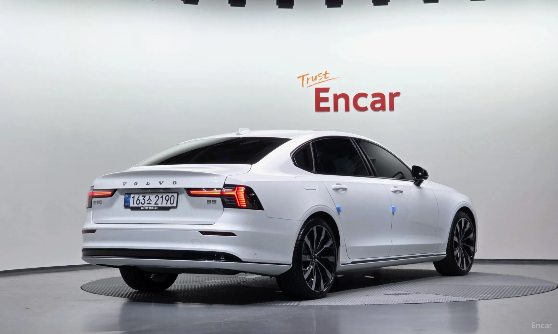 Volvo S90 превью 2