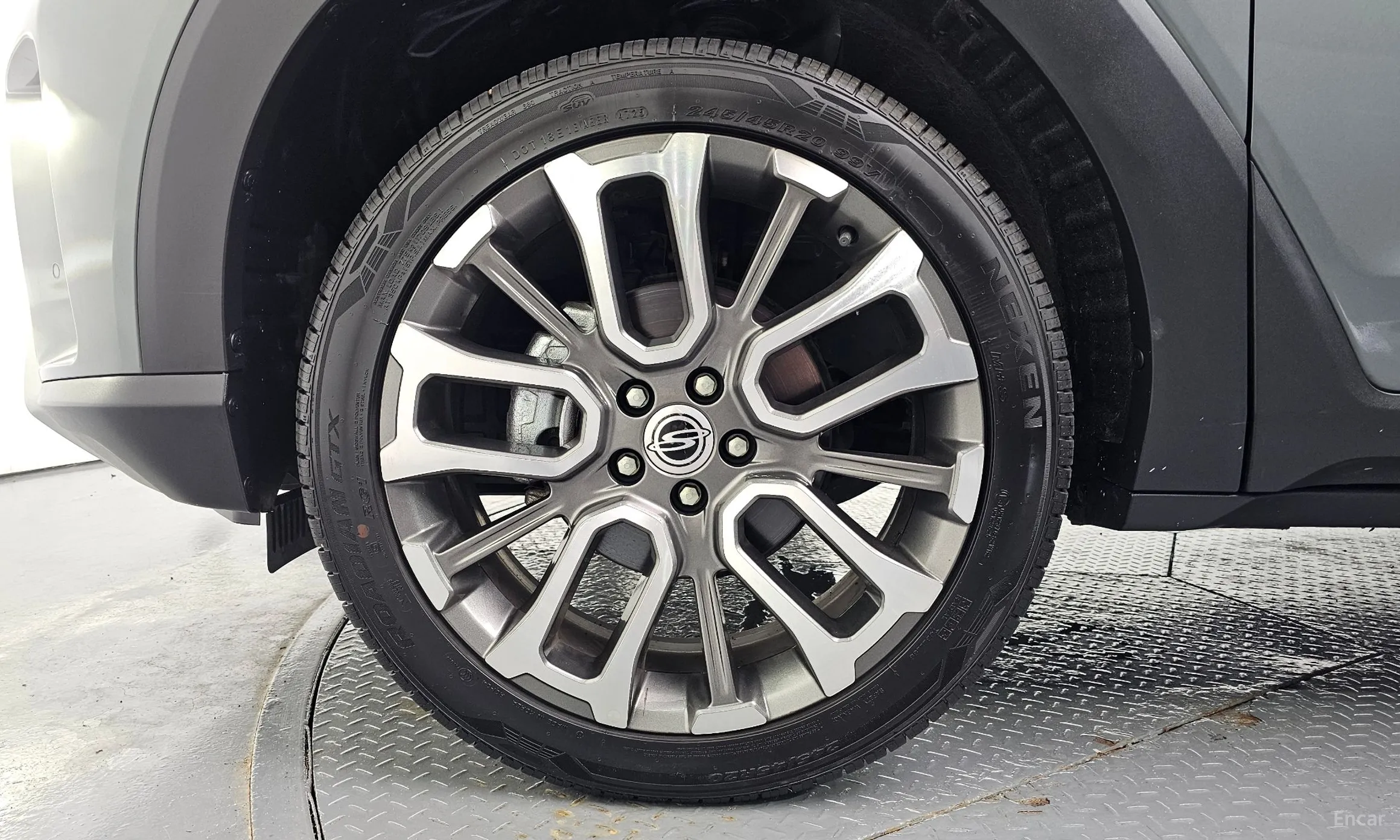 KG Mobility (SsangYong) Torres превью 5