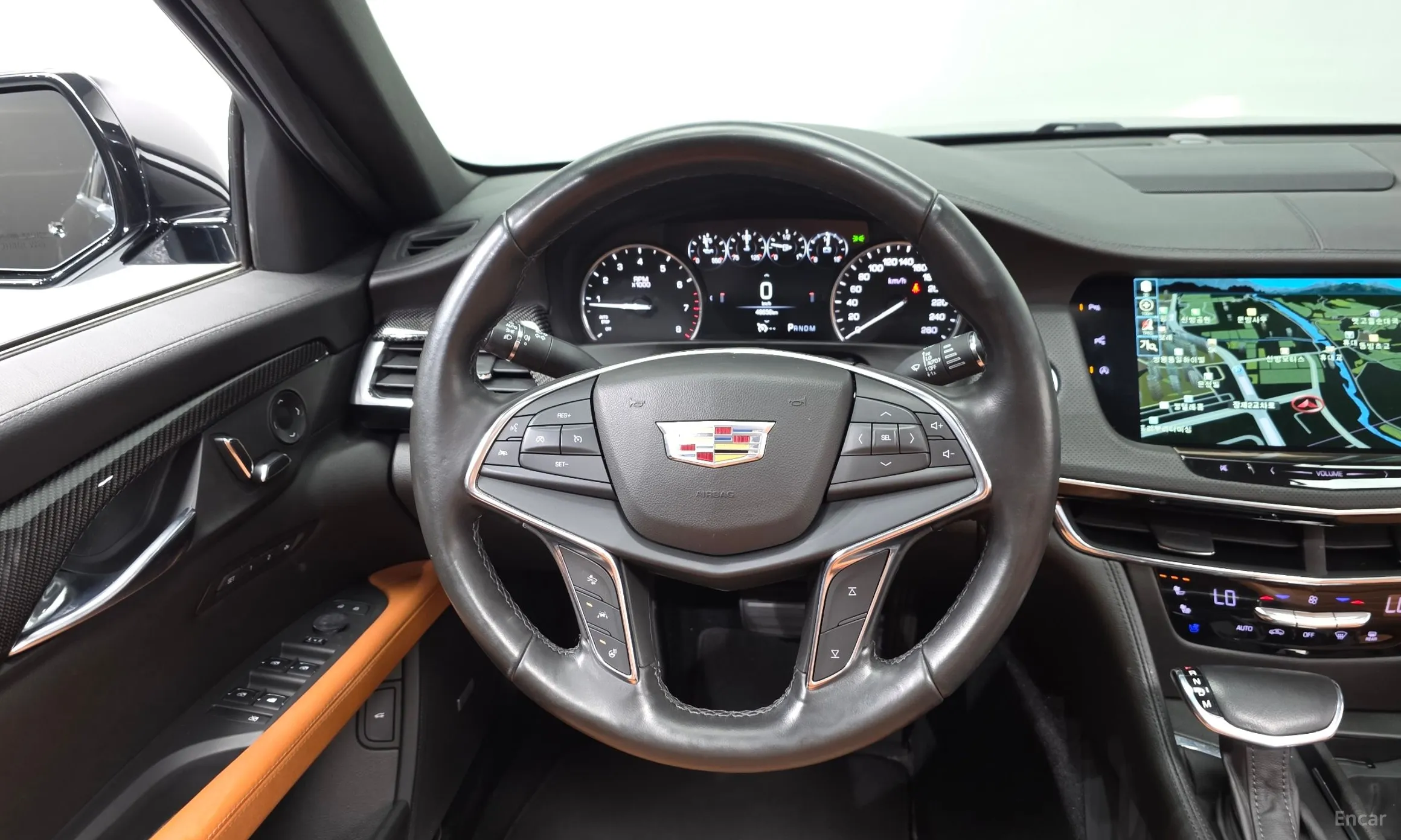 Cadillac CT6 превью 14