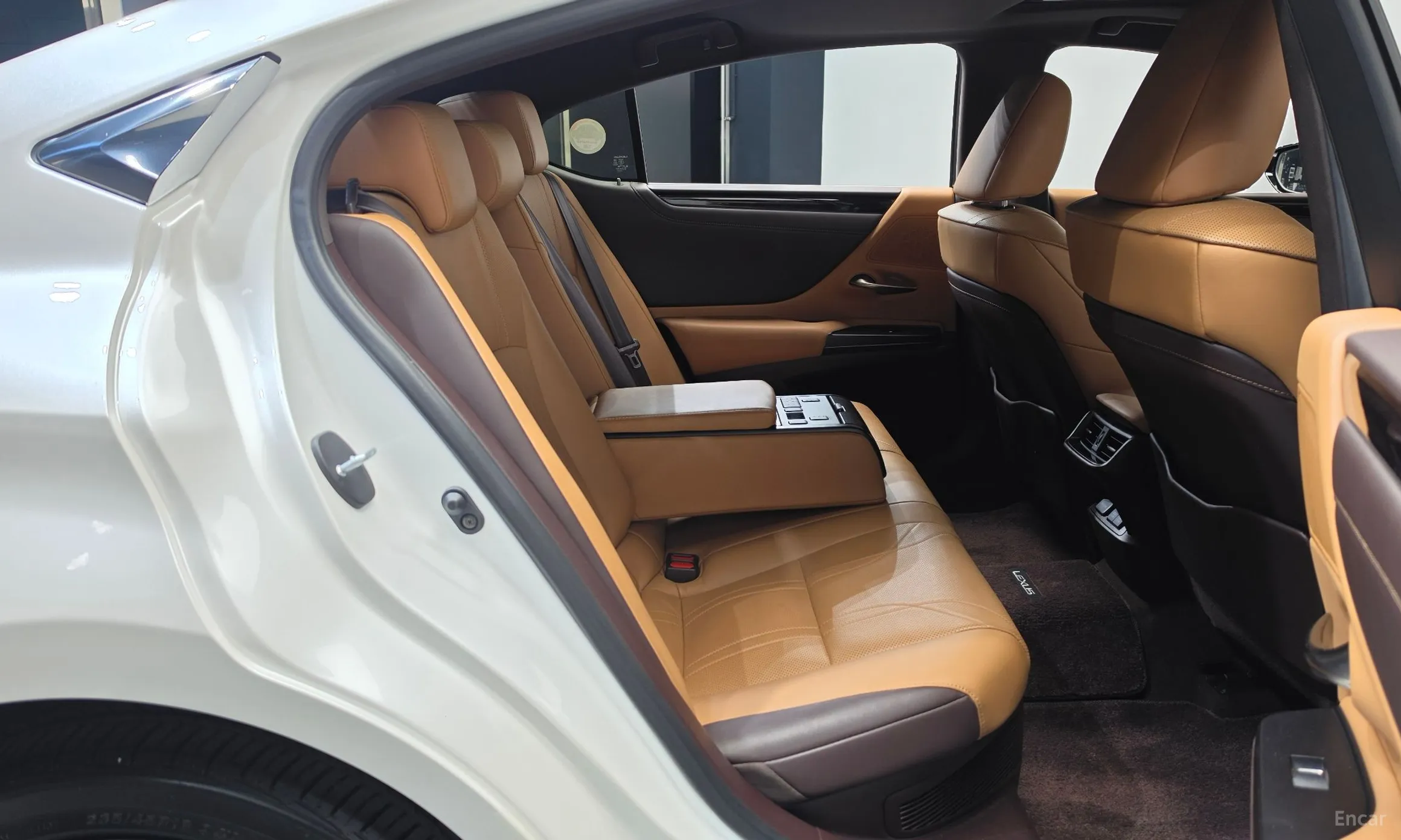 Lexus ES300h 7th Generation превью 11