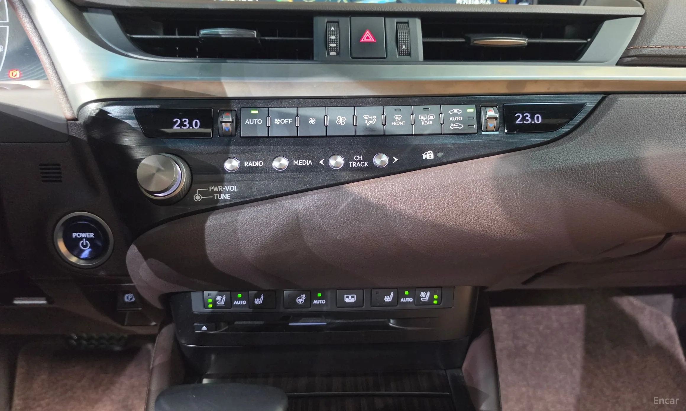 Lexus ES300h 7th Generation превью 12