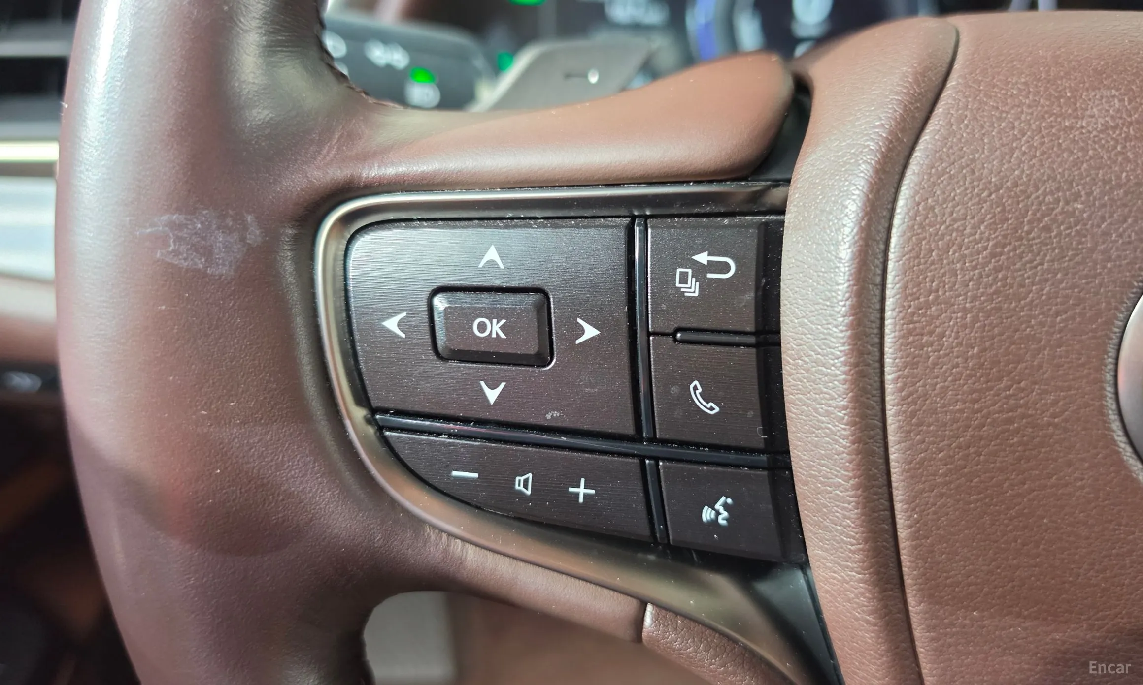Lexus ES300h 7th Generation превью 17