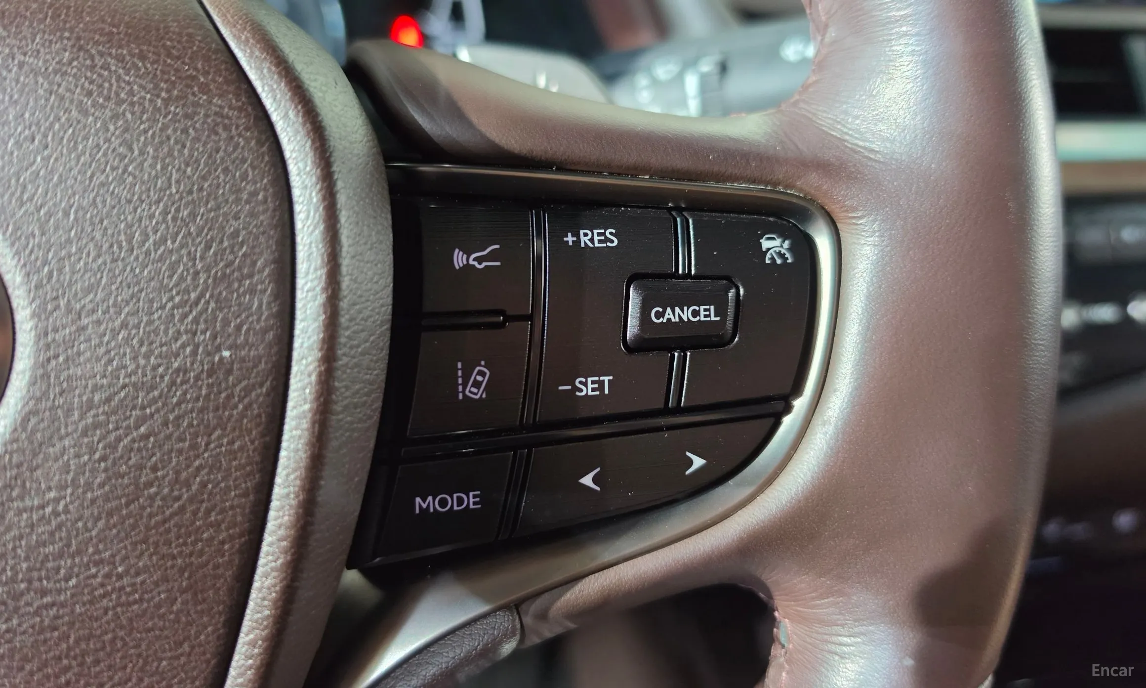 Lexus ES300h 7th Generation превью 18