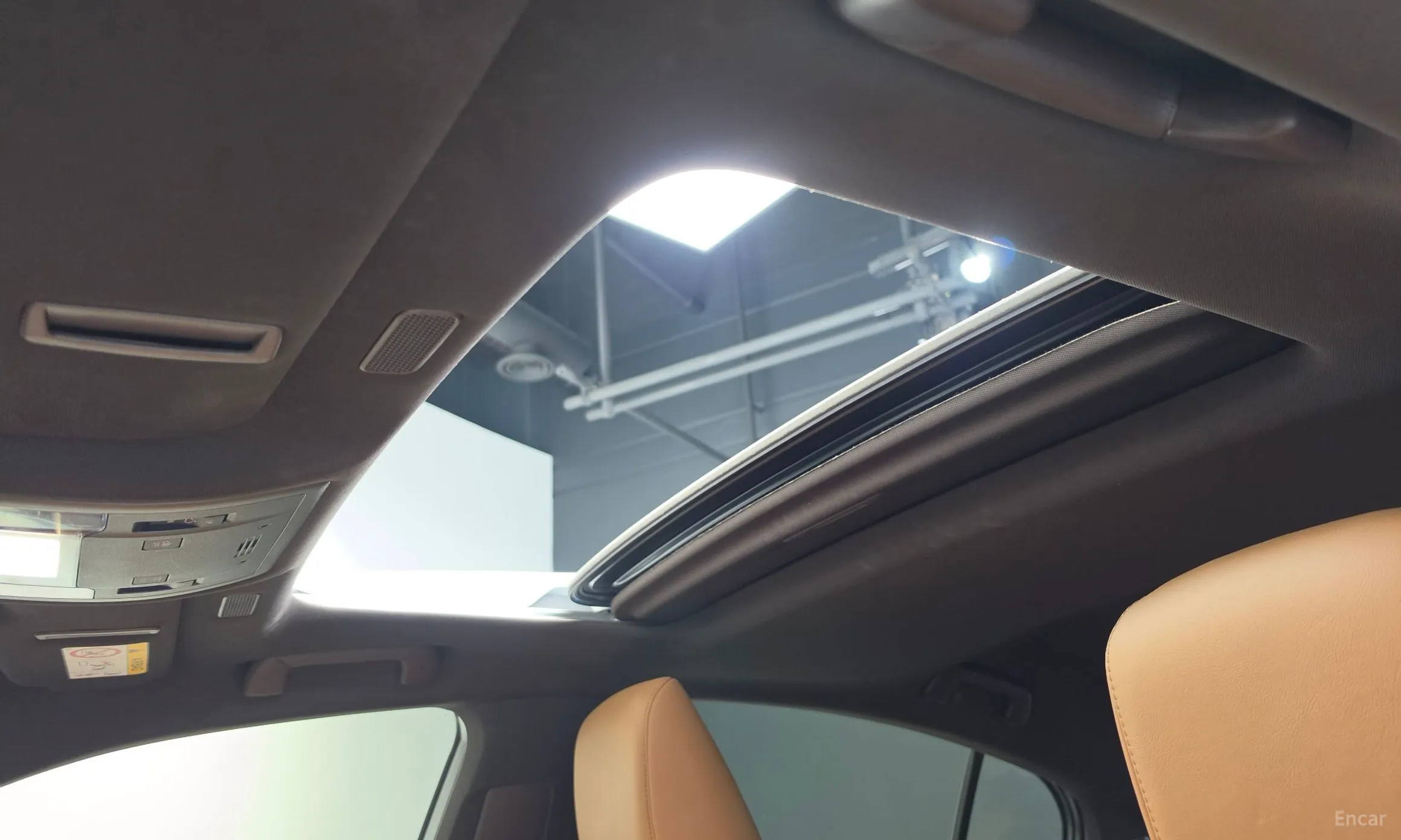 Lexus ES300h 7th Generation превью 19