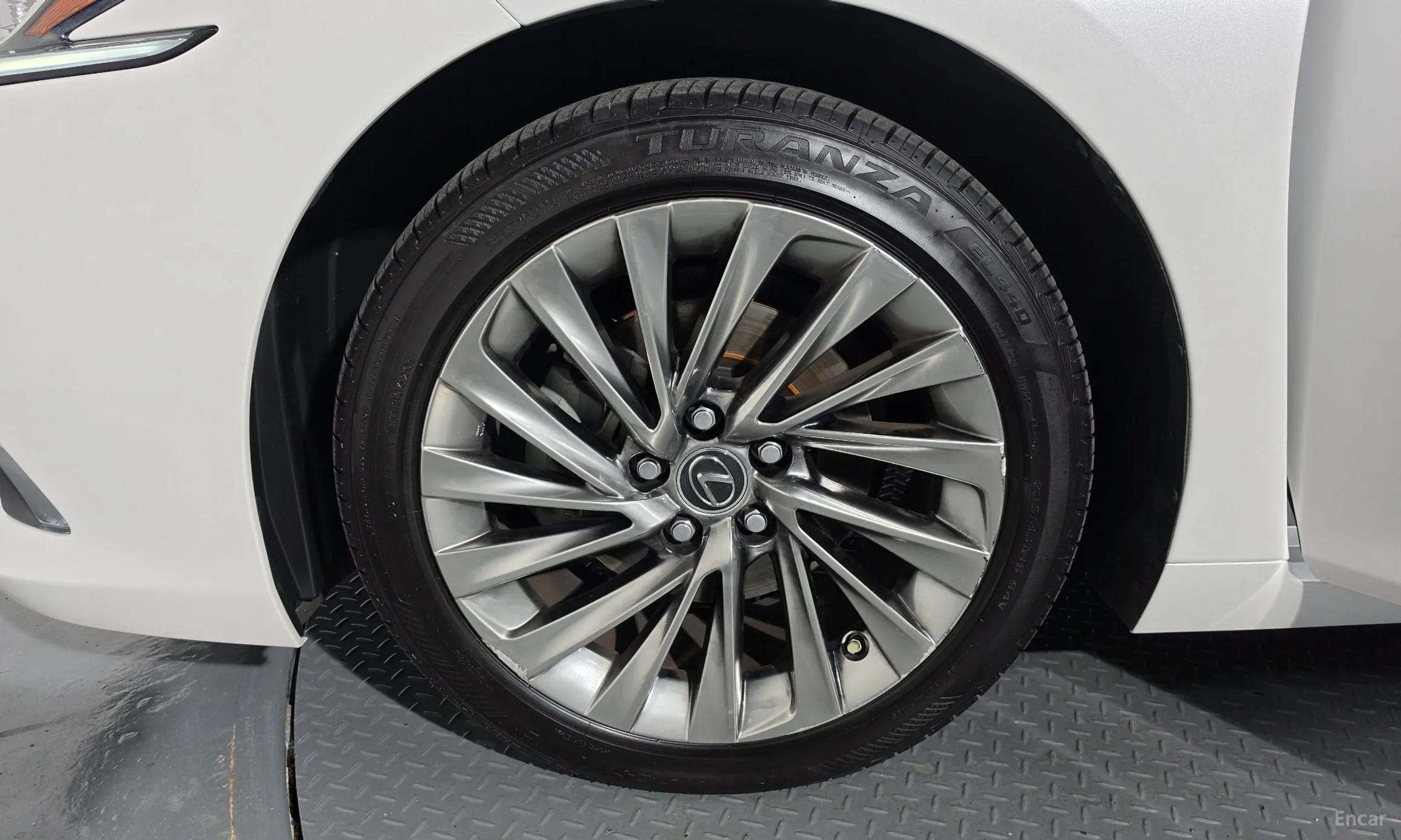 Lexus ES300h 7th Generation превью 5