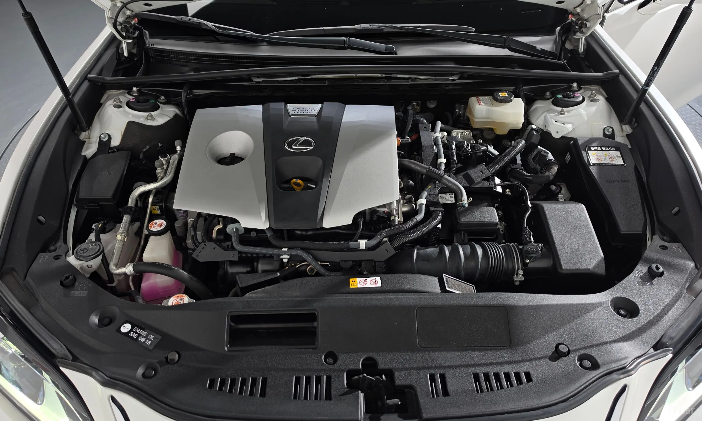 Lexus ES300h 7th Generation превью 6
