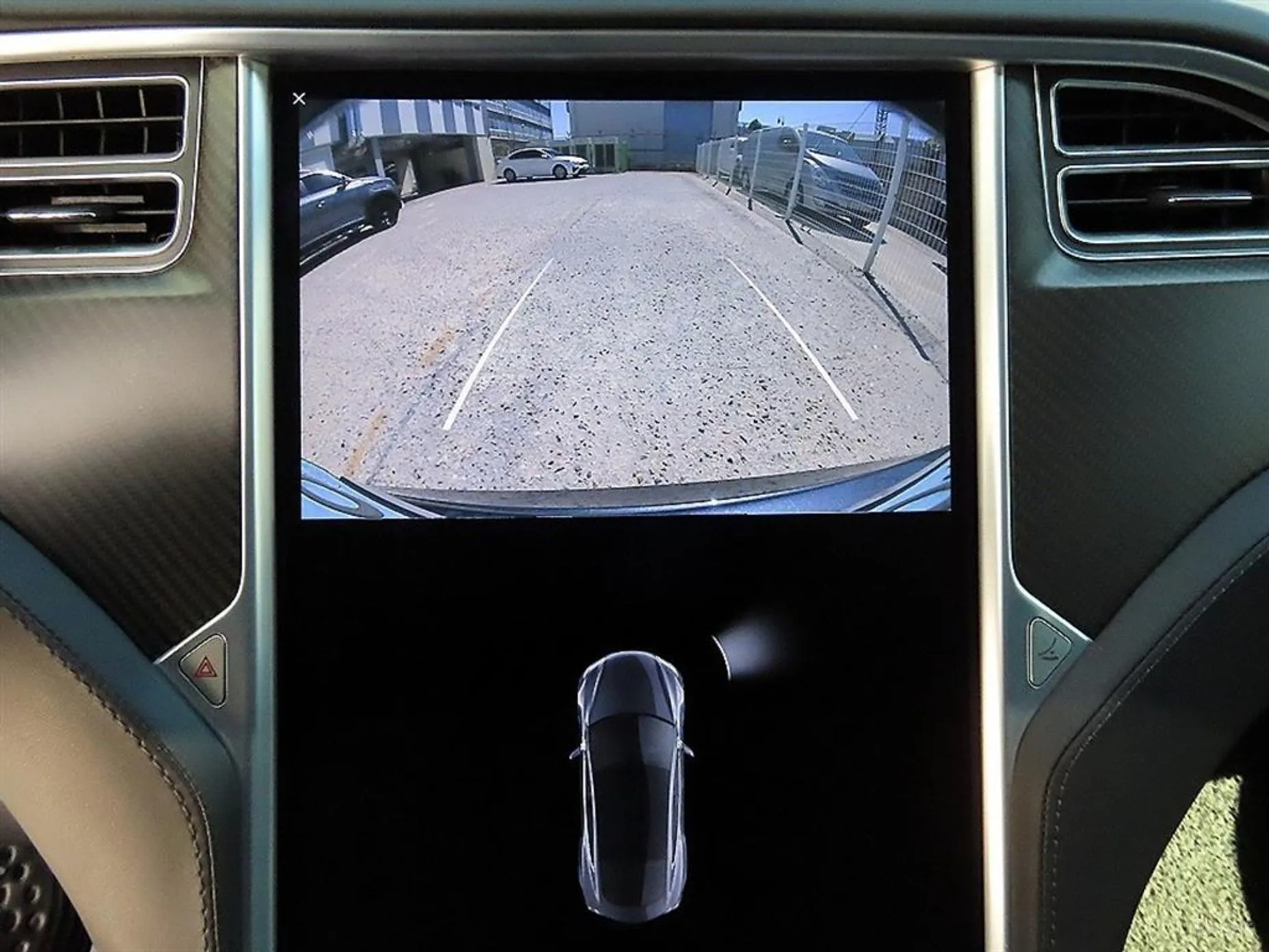 Tesla Model S превью 14