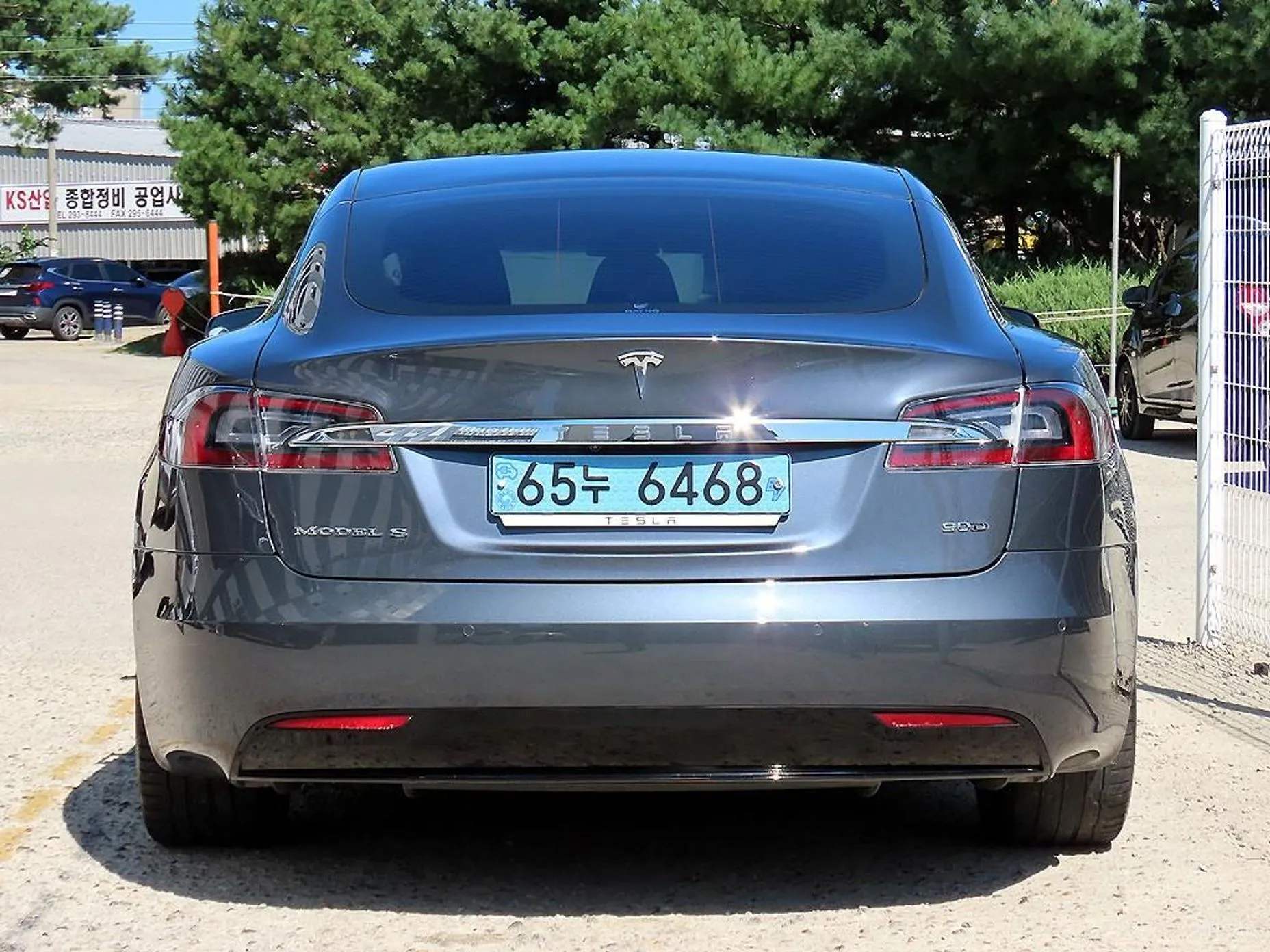 Tesla Model S превью 4