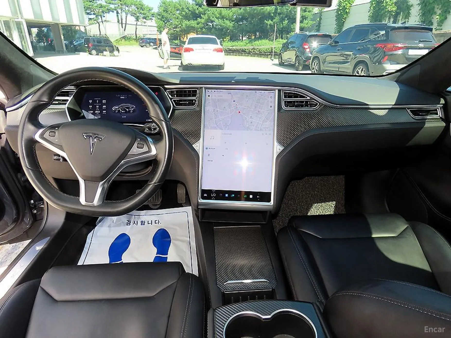 Tesla Model S превью 7