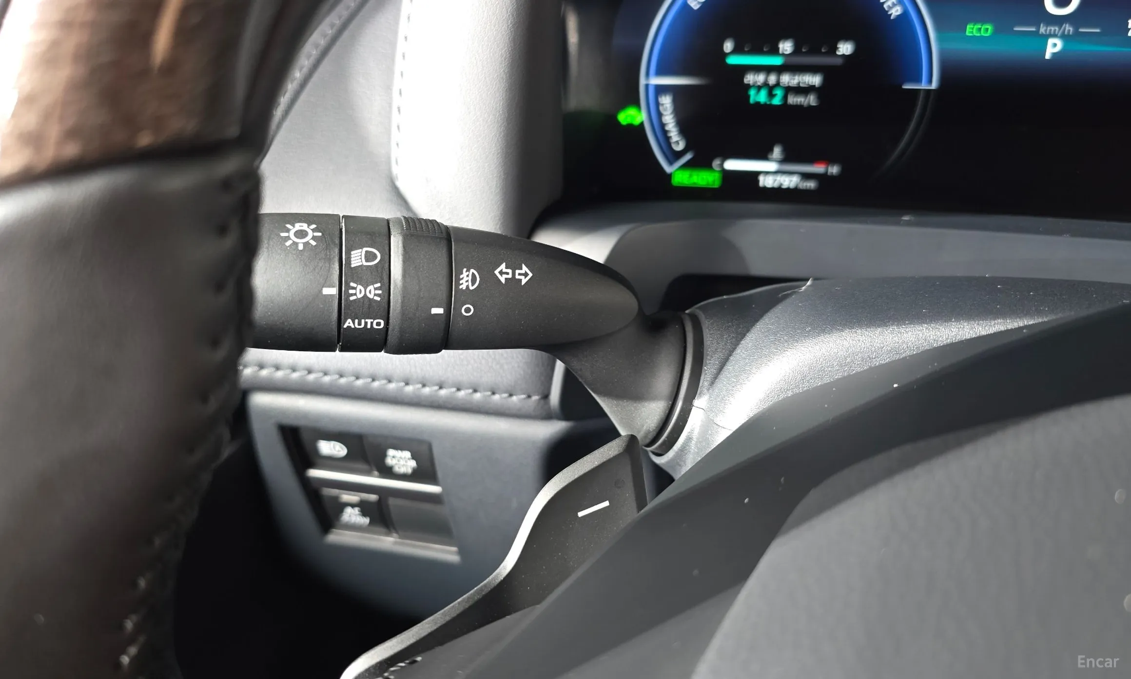 Toyota Alphard 4th Generation превью 20