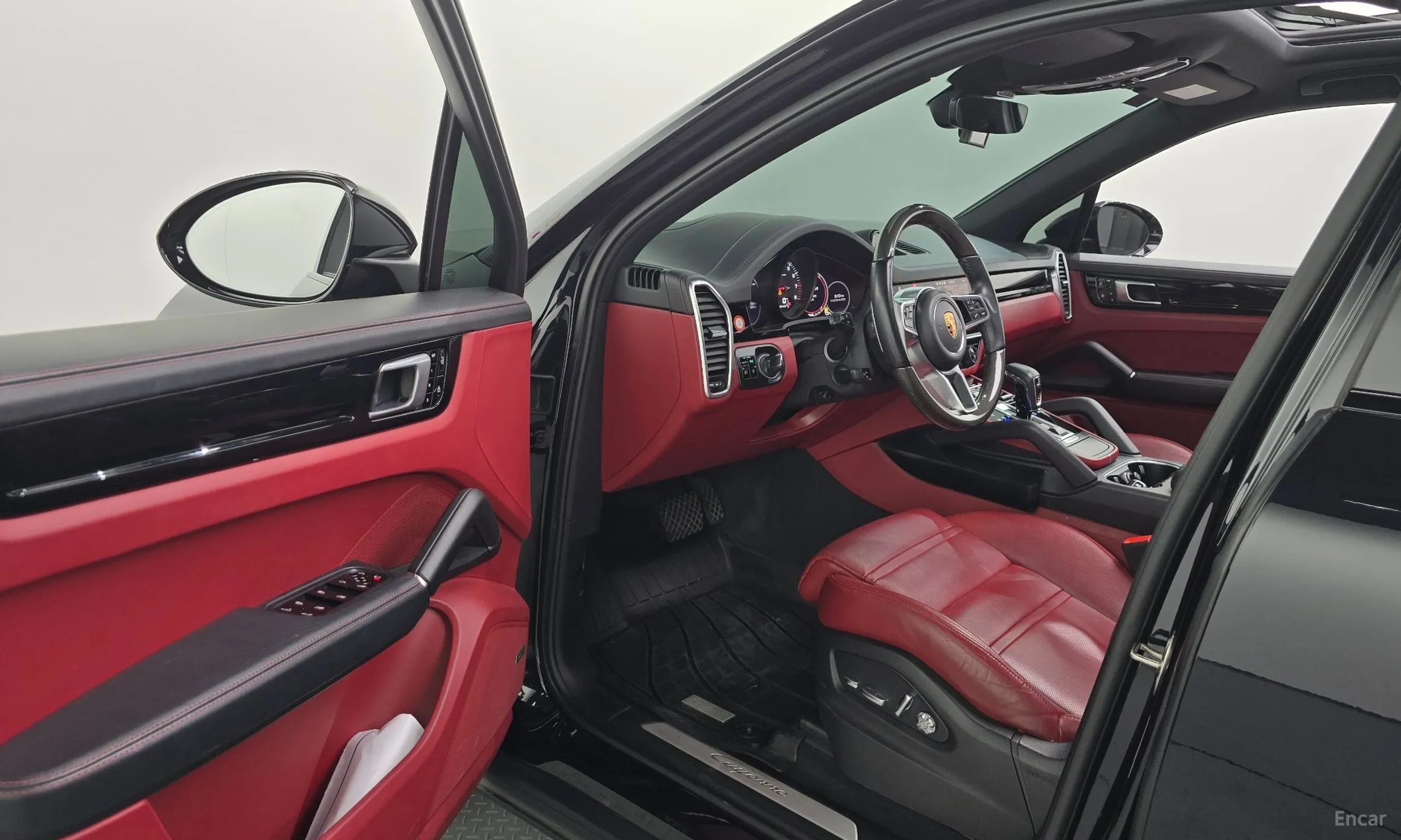 Porsche Cayenne (PO536) превью 10
