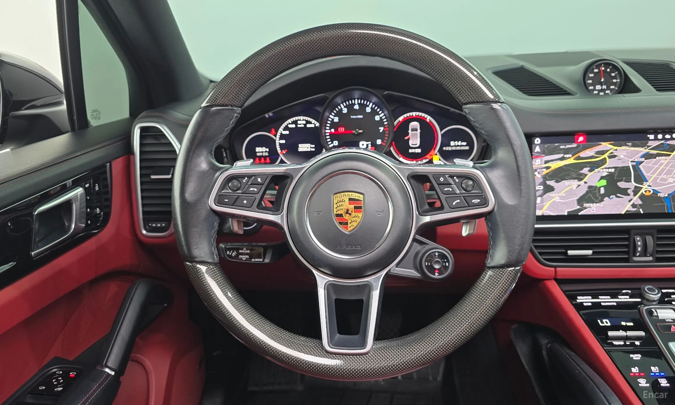 Porsche Cayenne (PO536) превью 15