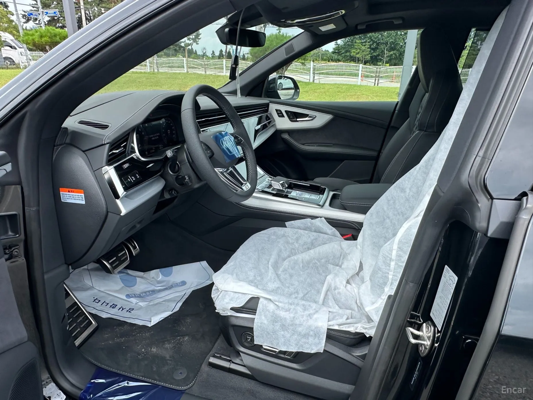 Audi Q8 (4M) превью 13