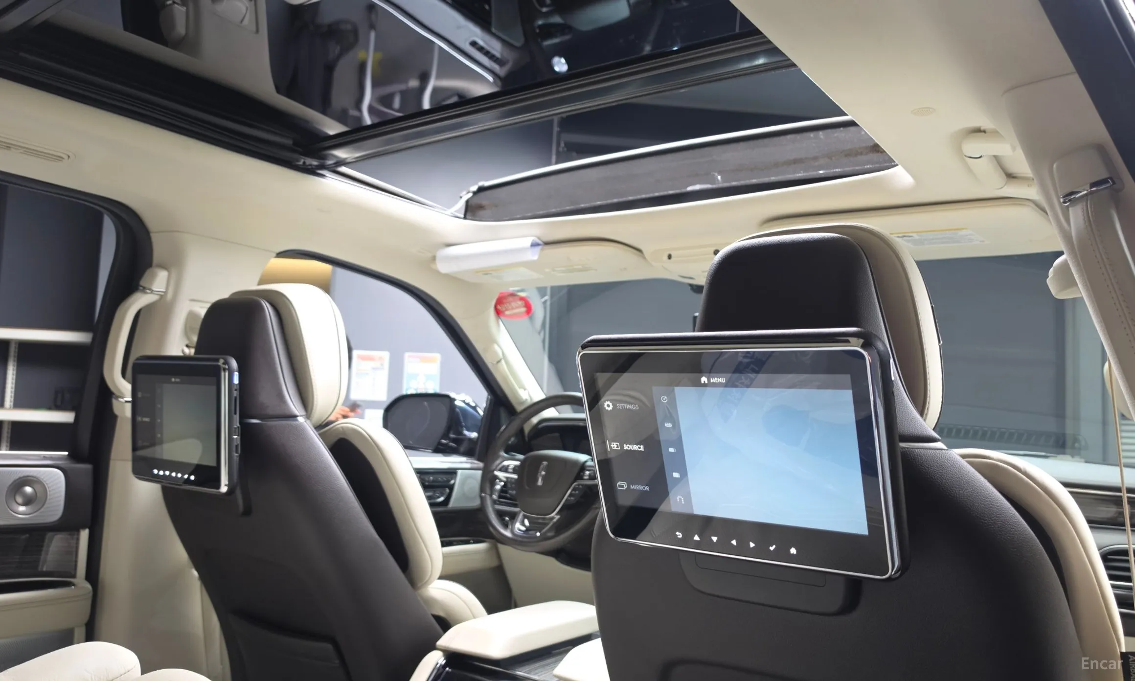 Lincoln Navigator 4th generation превью 19