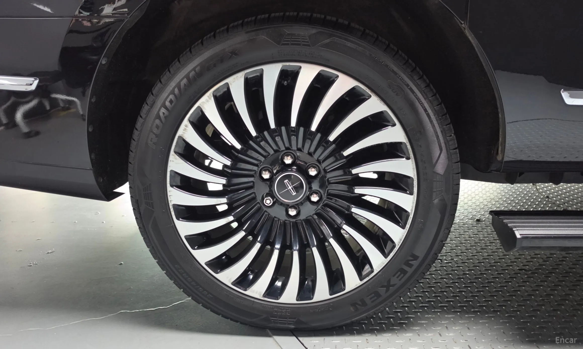 Lincoln Navigator 4th generation превью 5