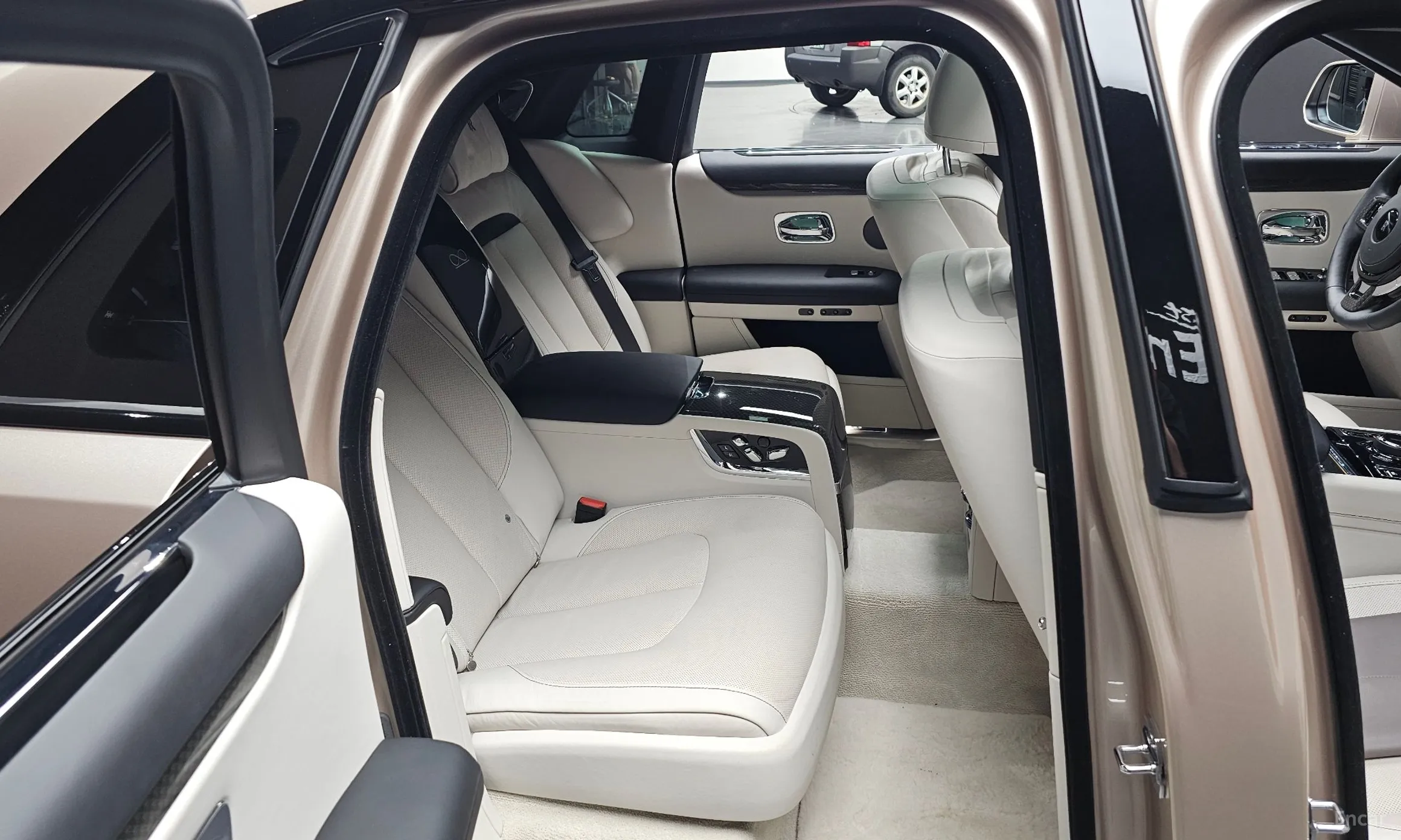 Rolls-Royce Ghost 2nd Generation превью 11