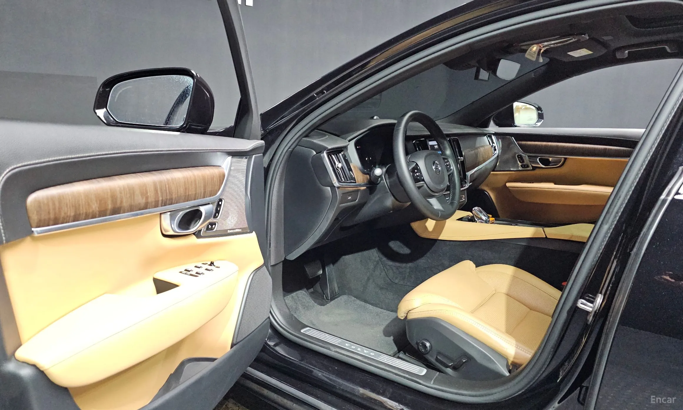 Volvo S90 превью 10
