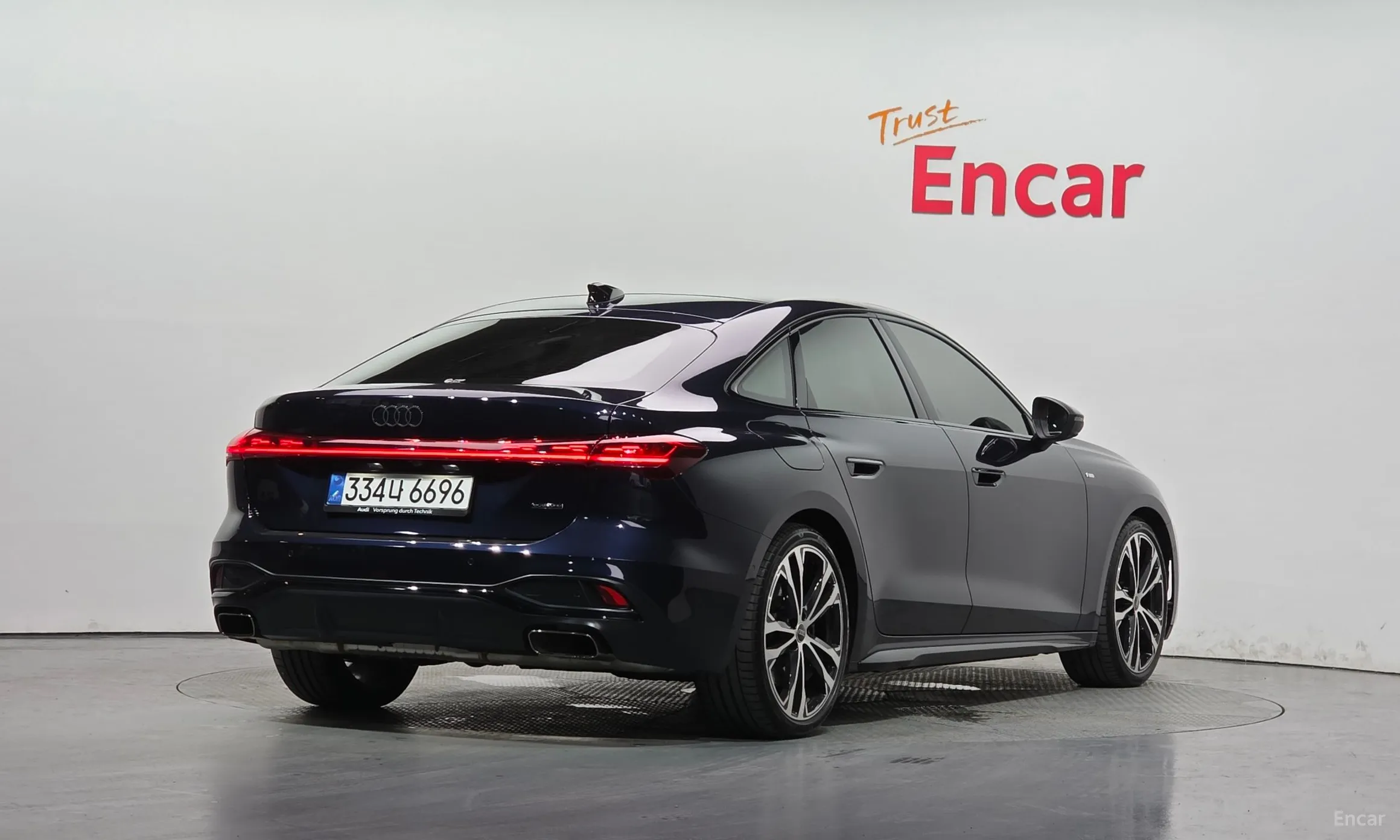 Audi A5 (B10) превью 2