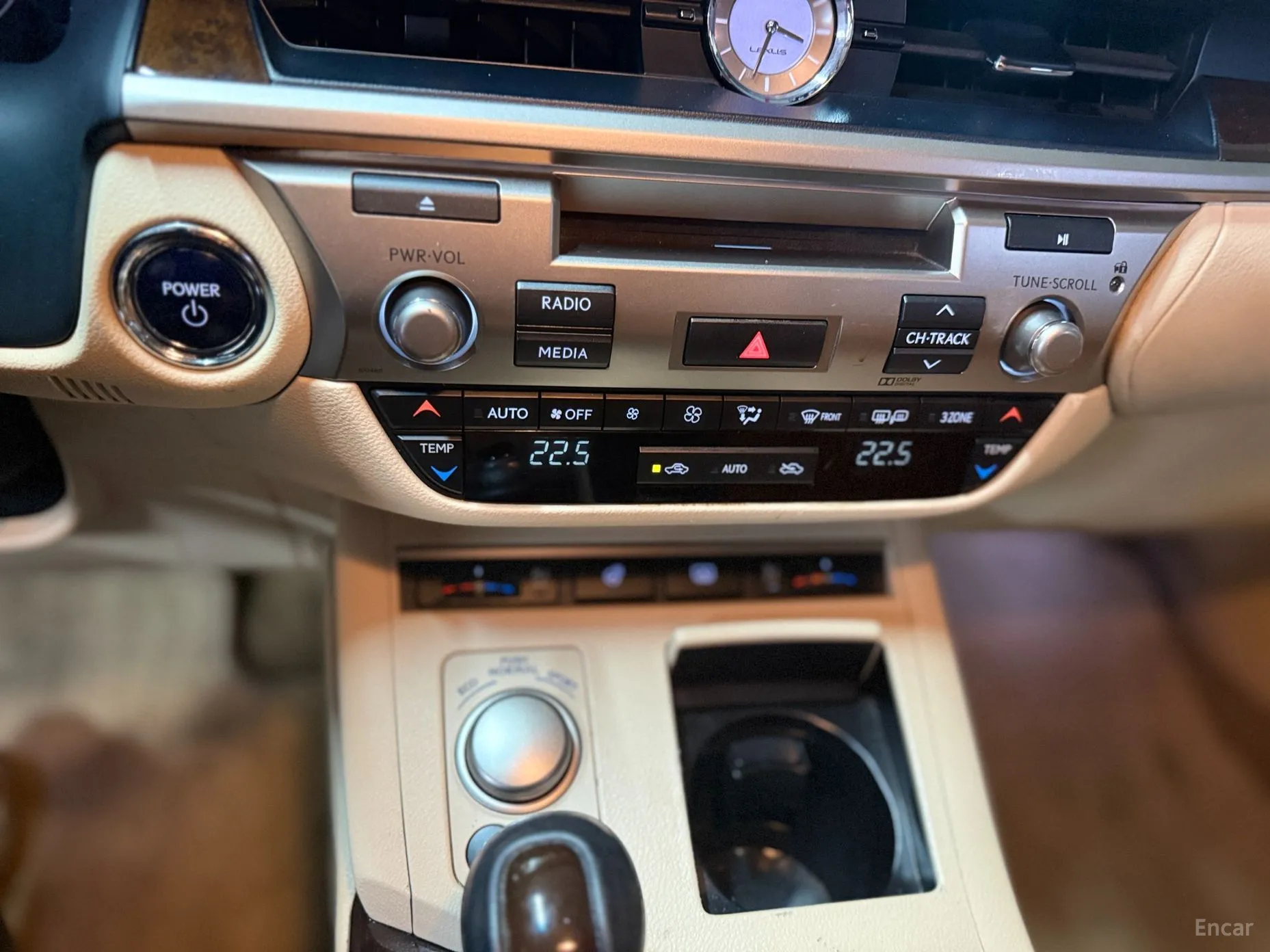 Lexus New ES300h превью 12