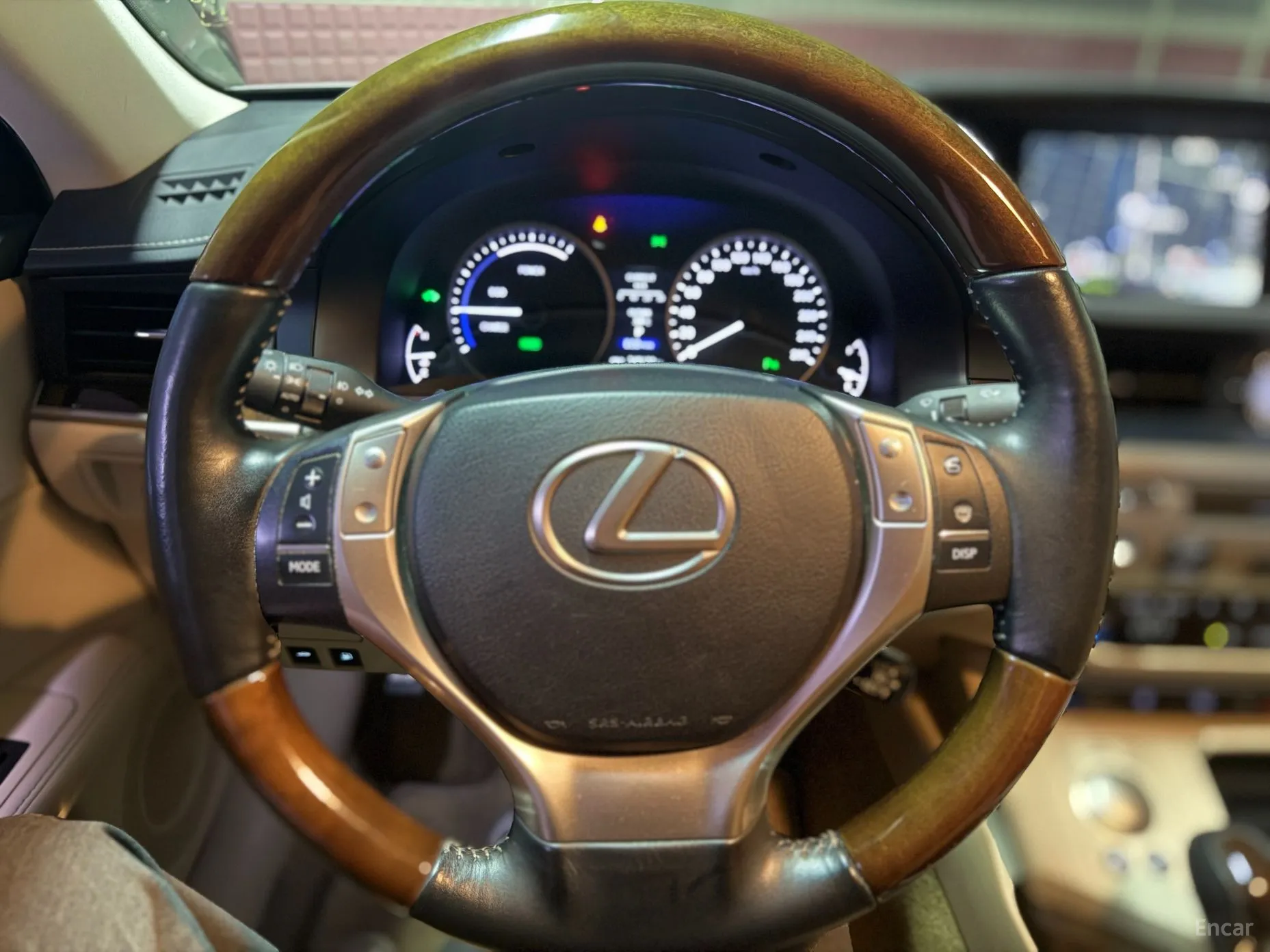 Lexus New ES300h превью 9
