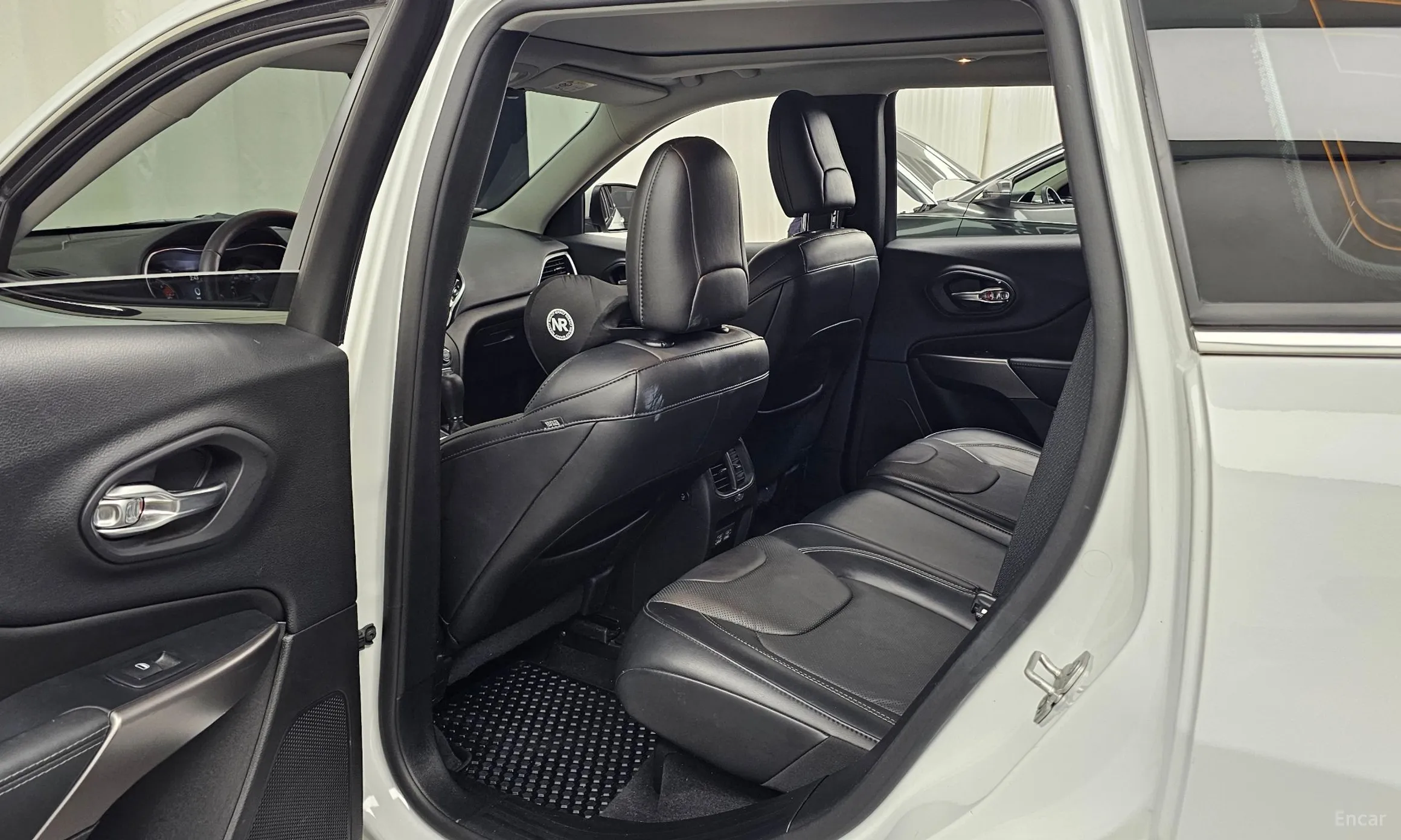 Jeep Cherokee (KL) превью 11