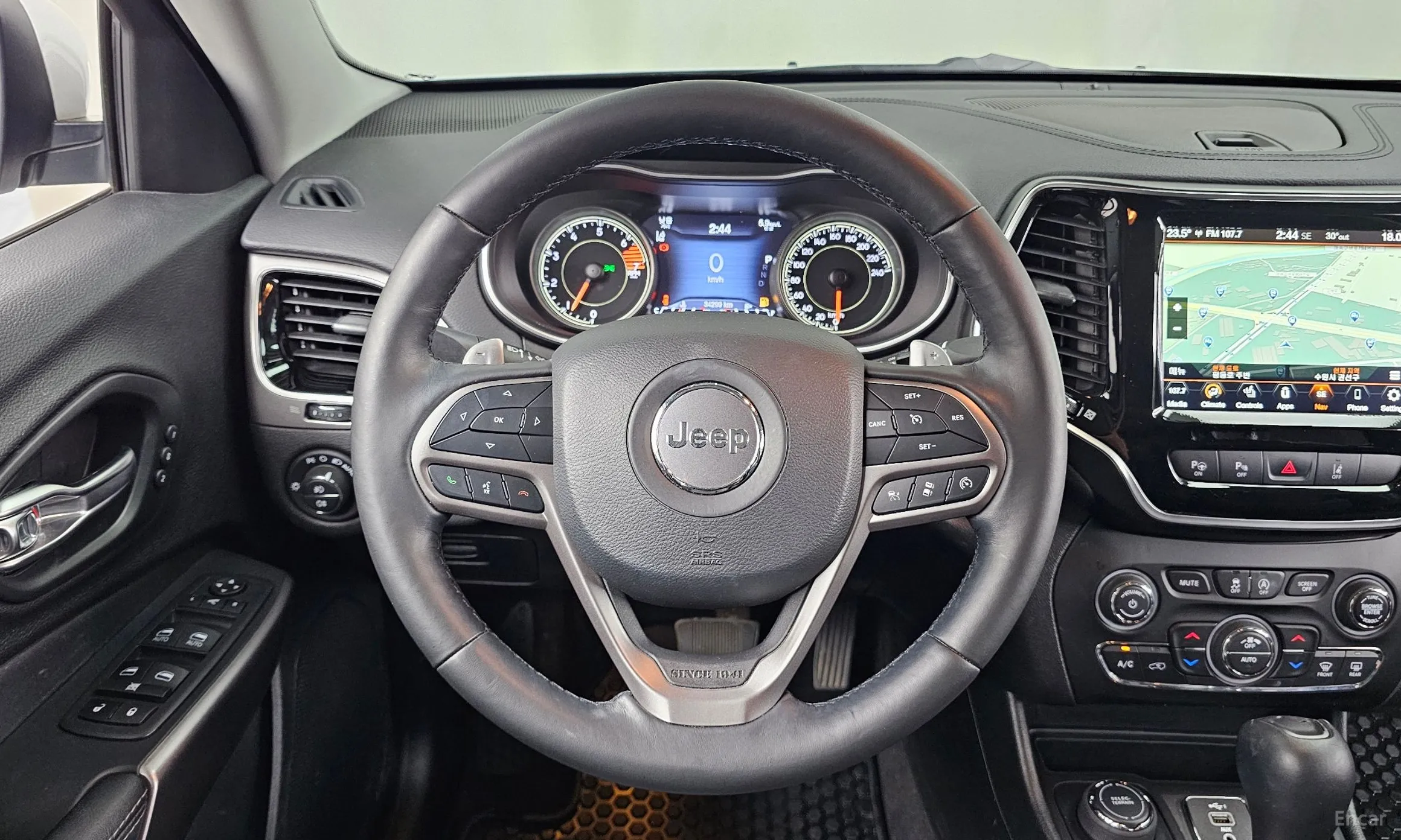 Jeep Cherokee (KL) превью 13