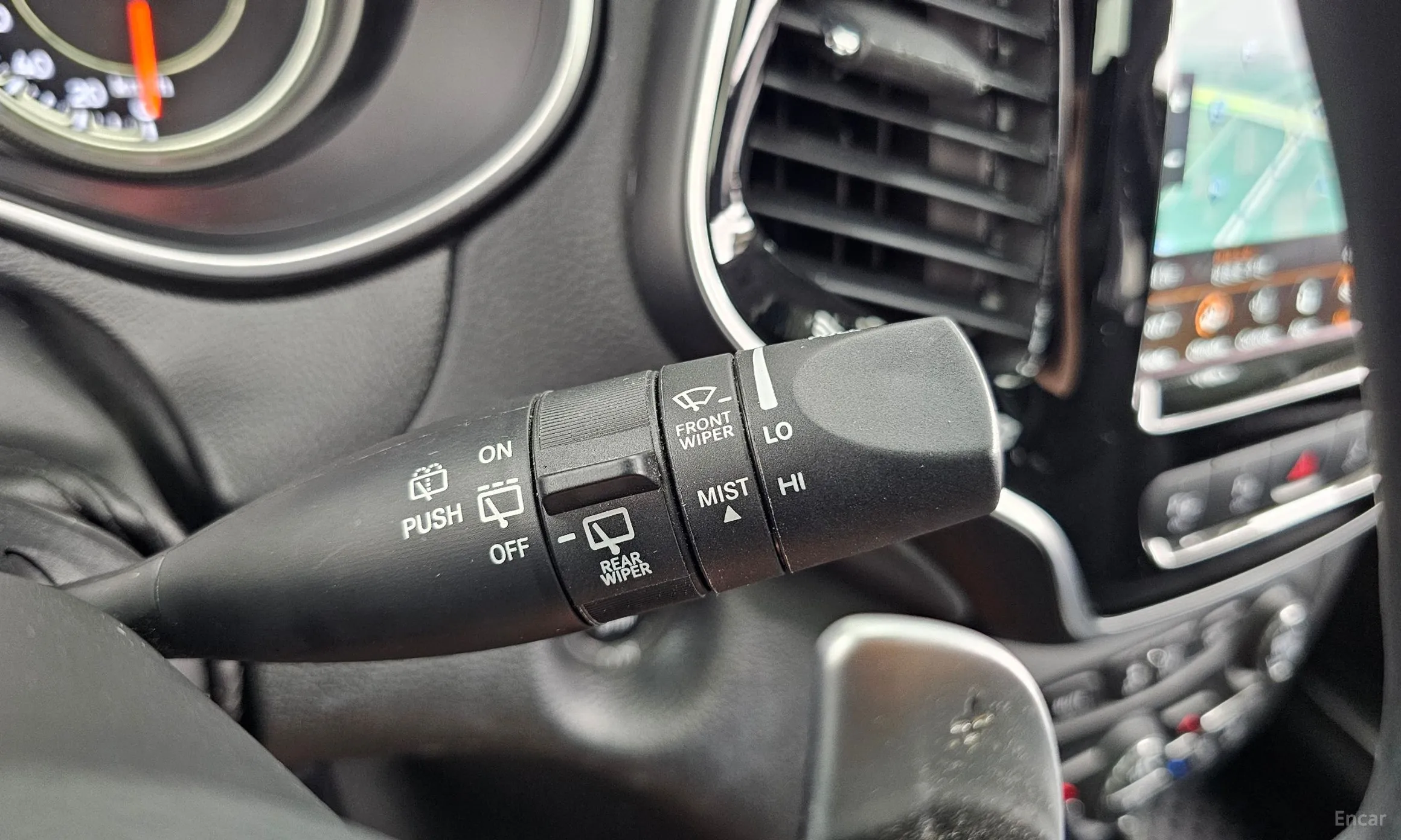 Jeep Cherokee (KL) превью 20