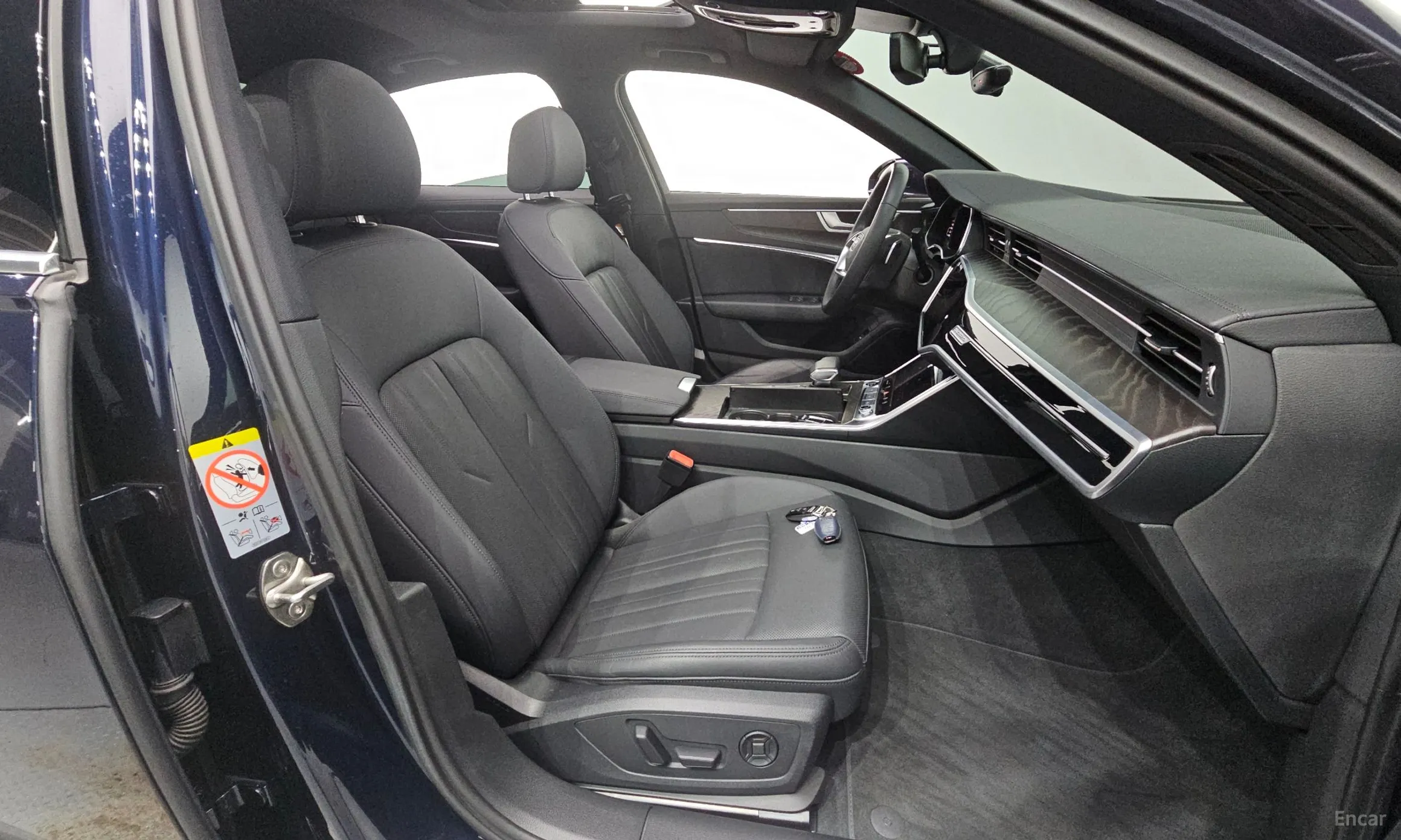 Audi A6 (C8) превью 12