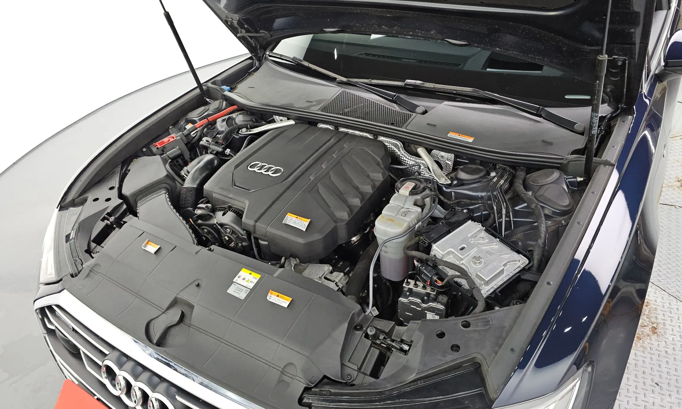 Audi A6 (C8) превью 6