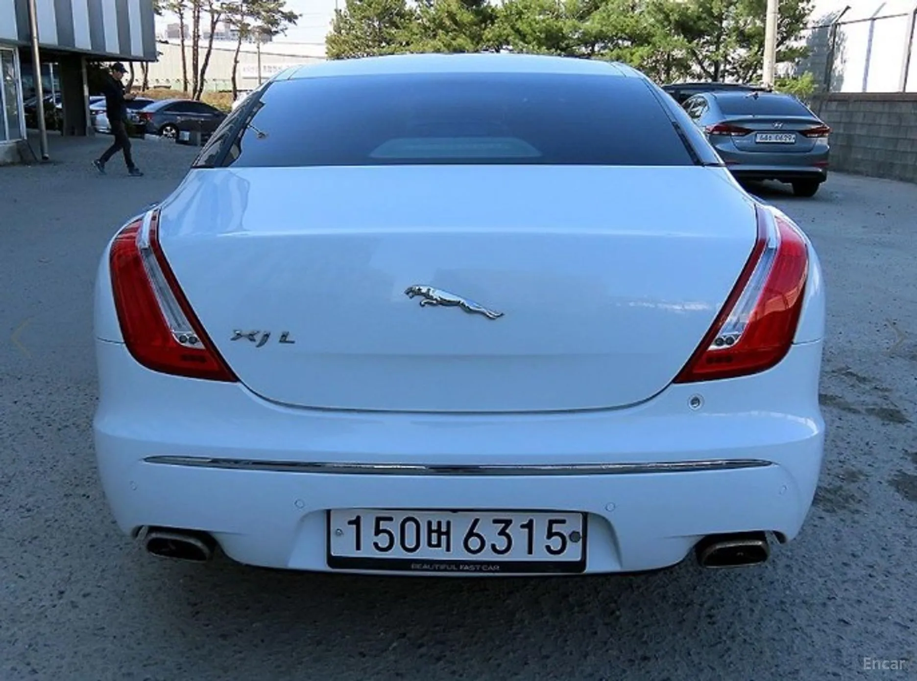 Jaguar All New XJ превью 4