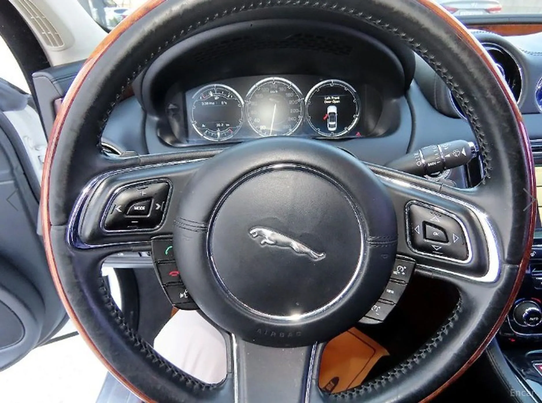 Jaguar All New XJ превью 8