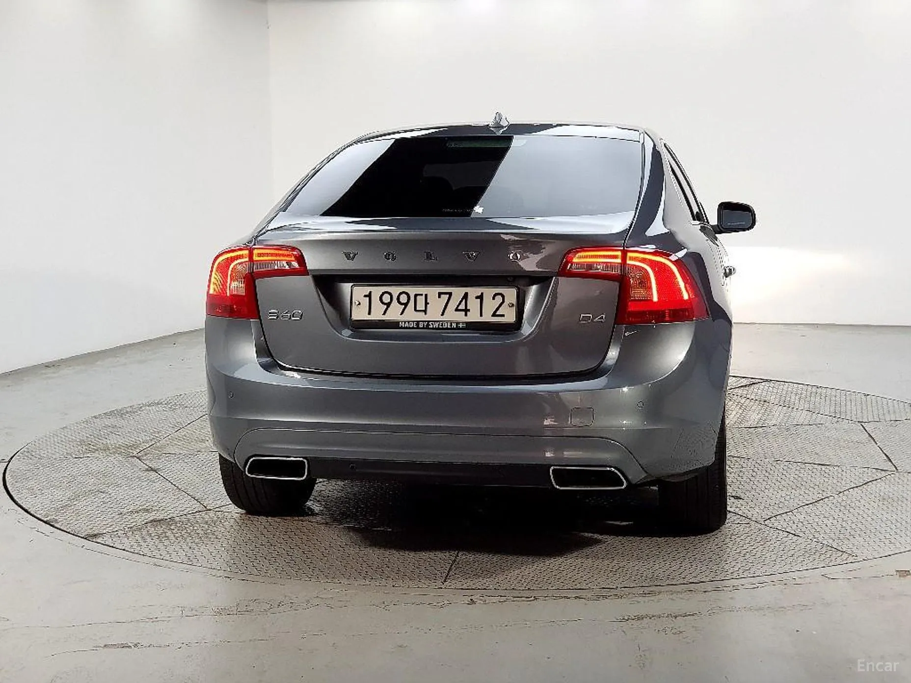 Volvo S60 превью 3