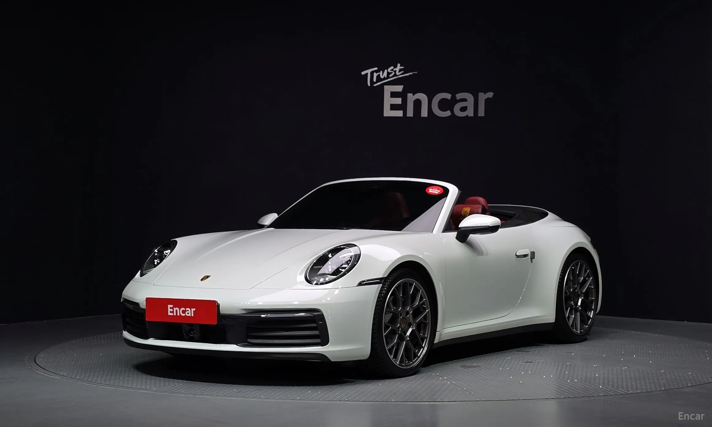 911 (992)