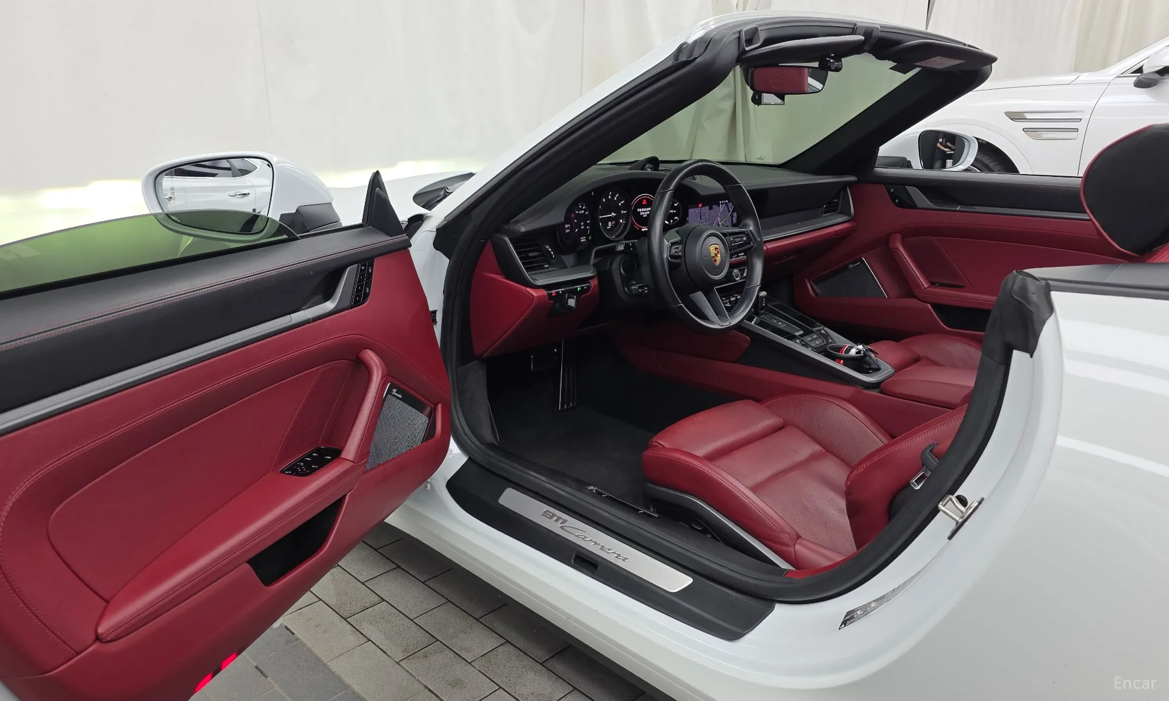 Porsche 911 (992) превью 10