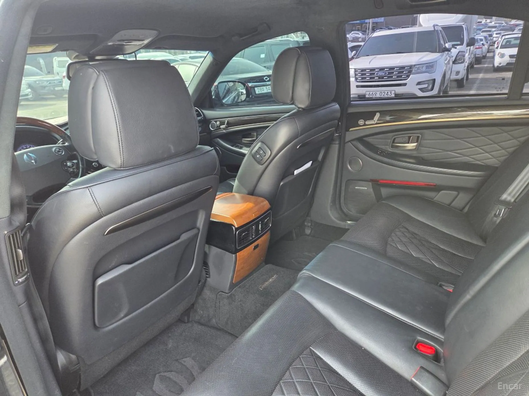 KG Mobility (SsangYong) Chairman W превью 11
