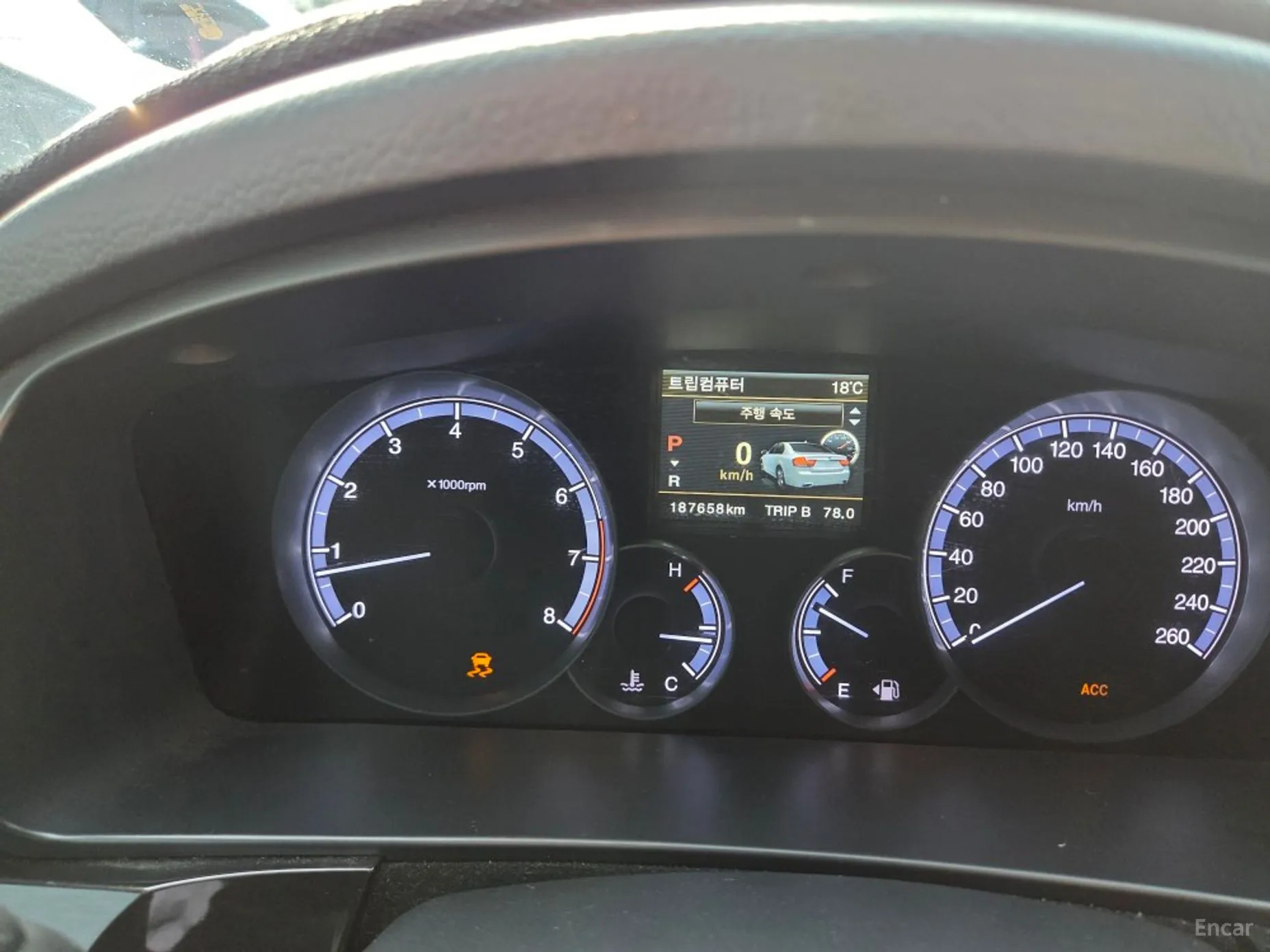 KG Mobility (SsangYong) Chairman W превью 4