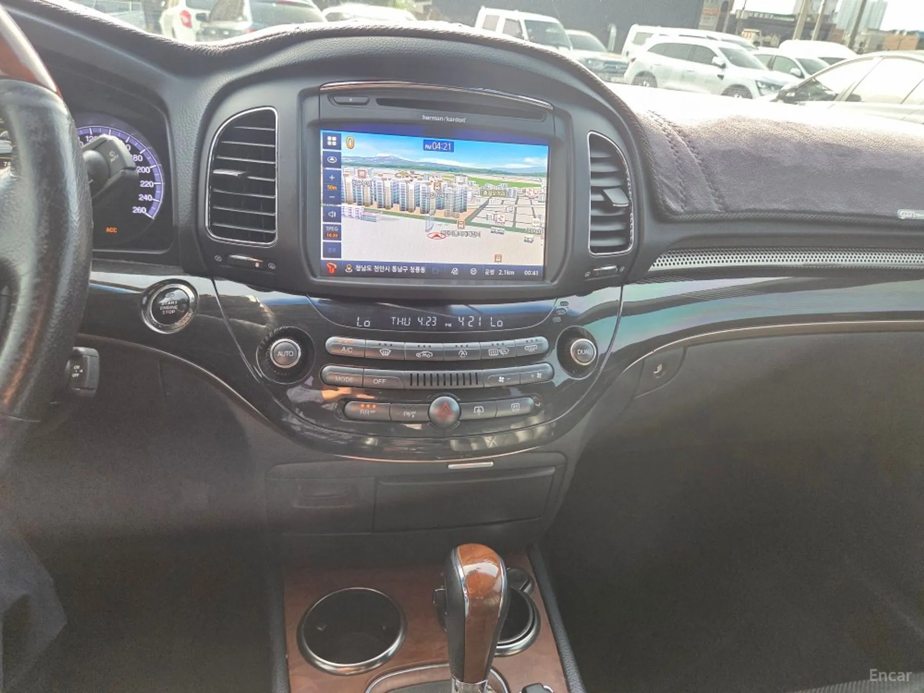 KG Mobility (SsangYong) Chairman W превью 9