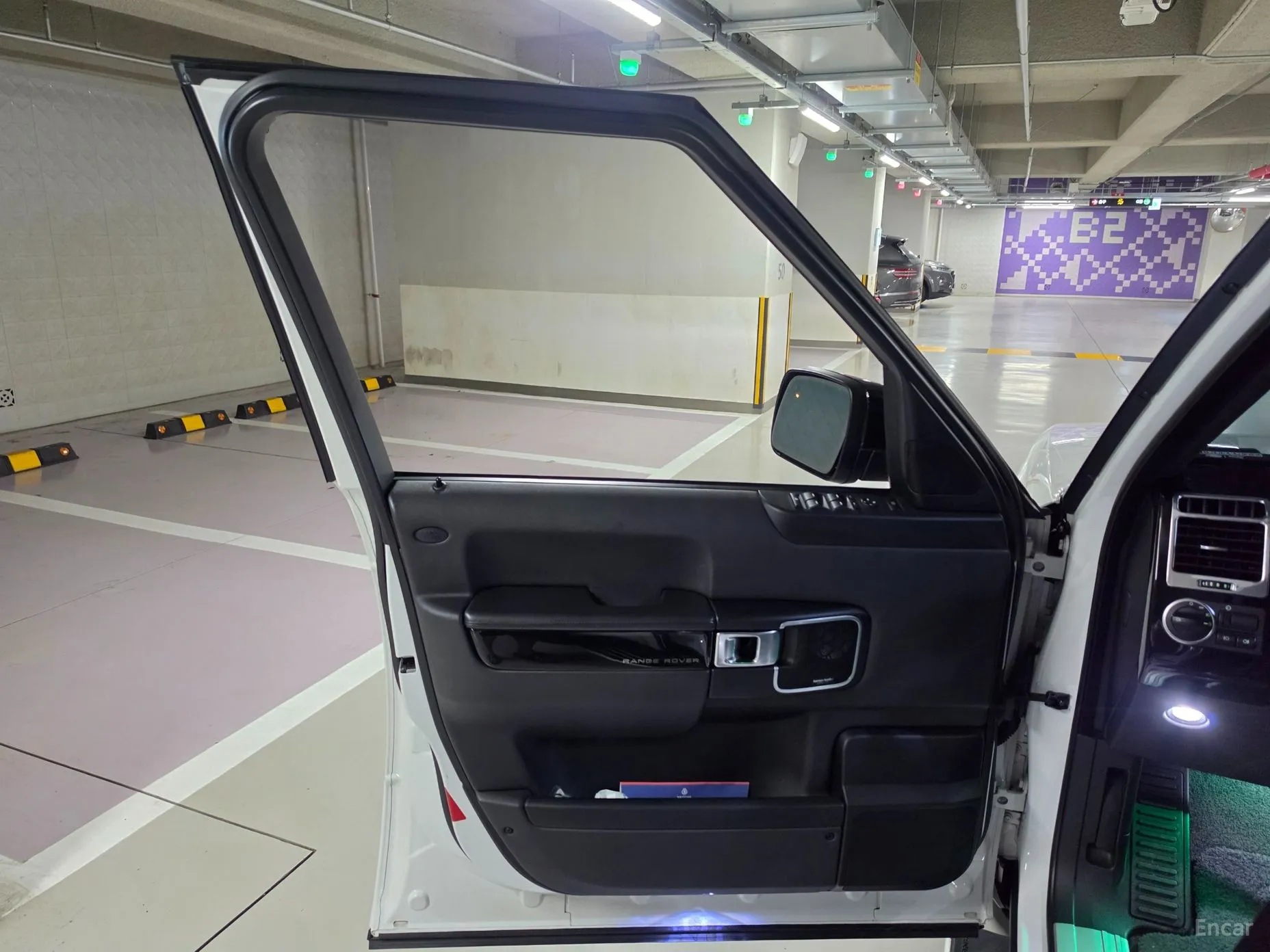 Land Rover Range Rover превью 14