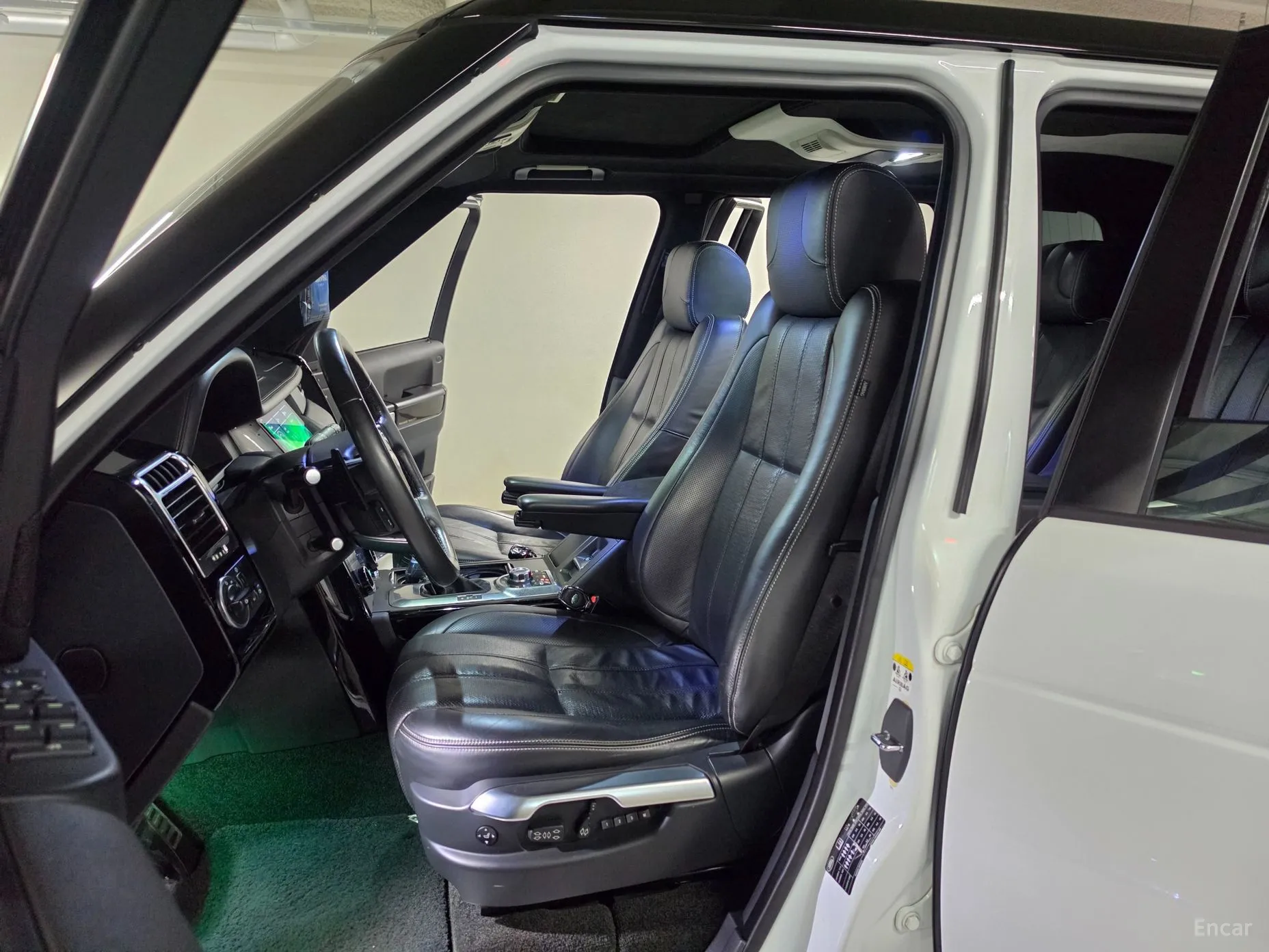 Land Rover Range Rover превью 15
