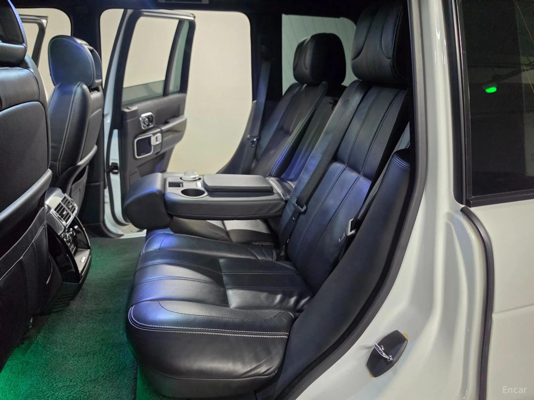 Land Rover Range Rover превью 16