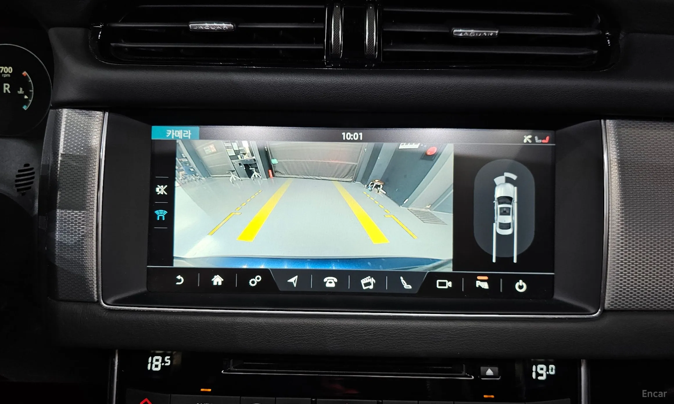 Jaguar XF (x260) превью 15