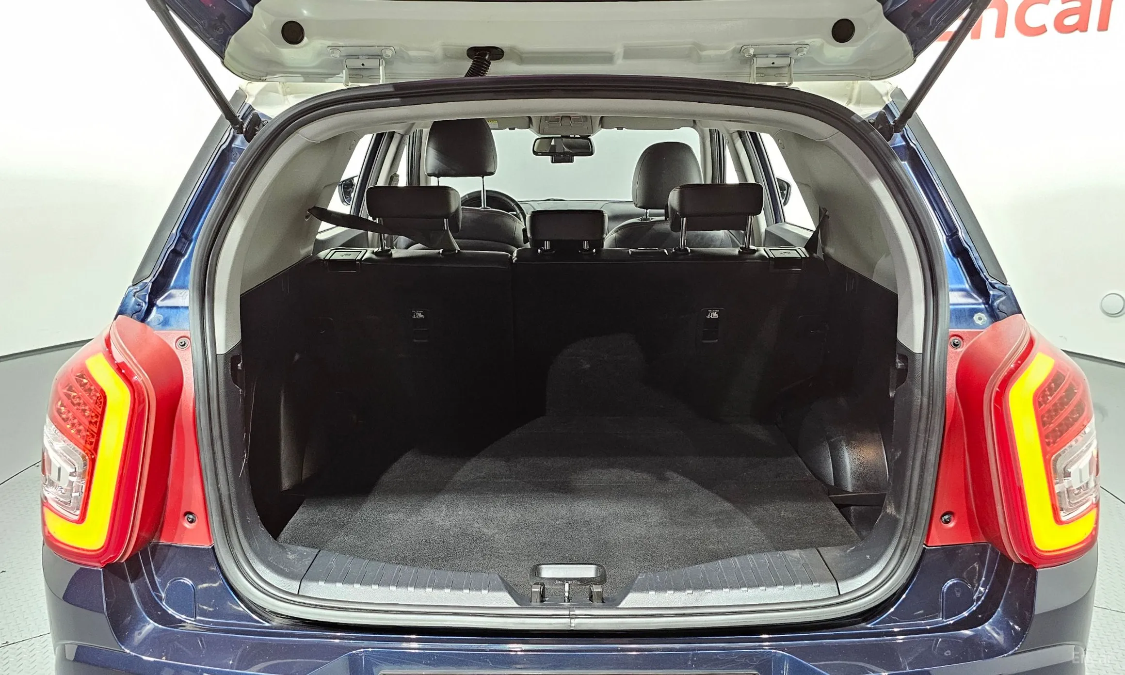 KG Mobility (SsangYong) Tivoli Air превью 17