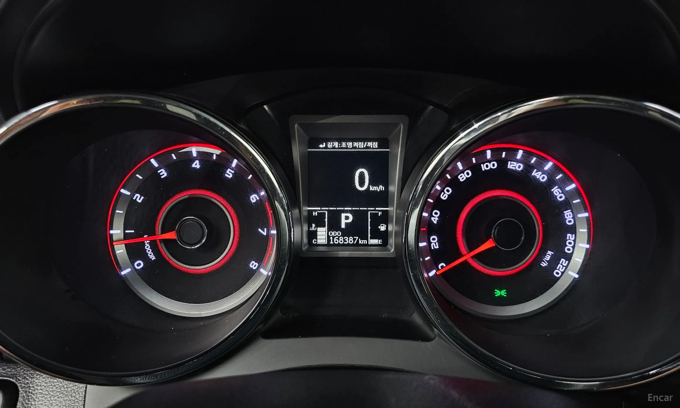 KG Mobility (SsangYong) Tivoli Air превью 8